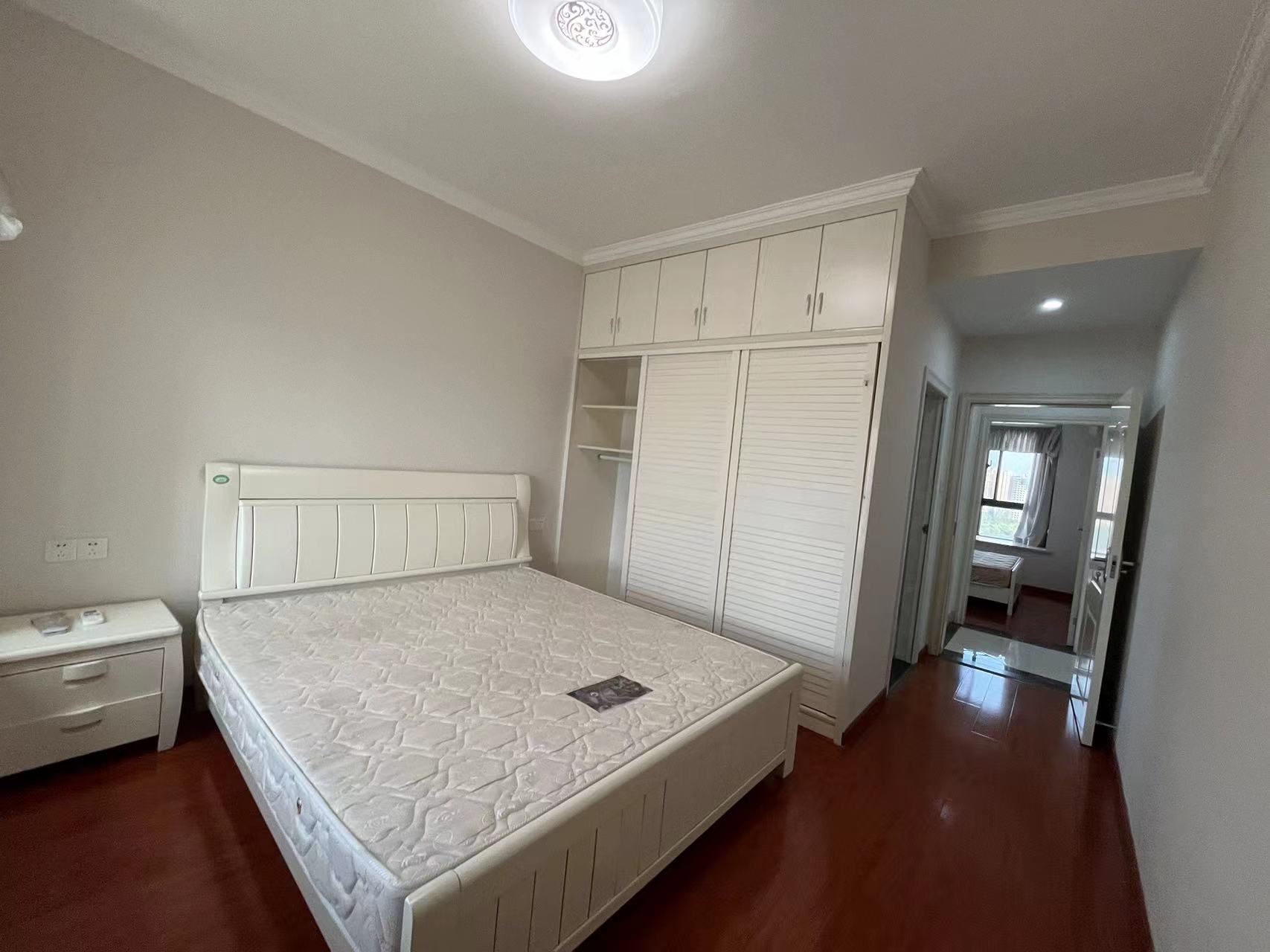 武广国际学苑  3室2厅2卫    110.0万 武广国际学苑  3室2厅2卫    110.0万室内图