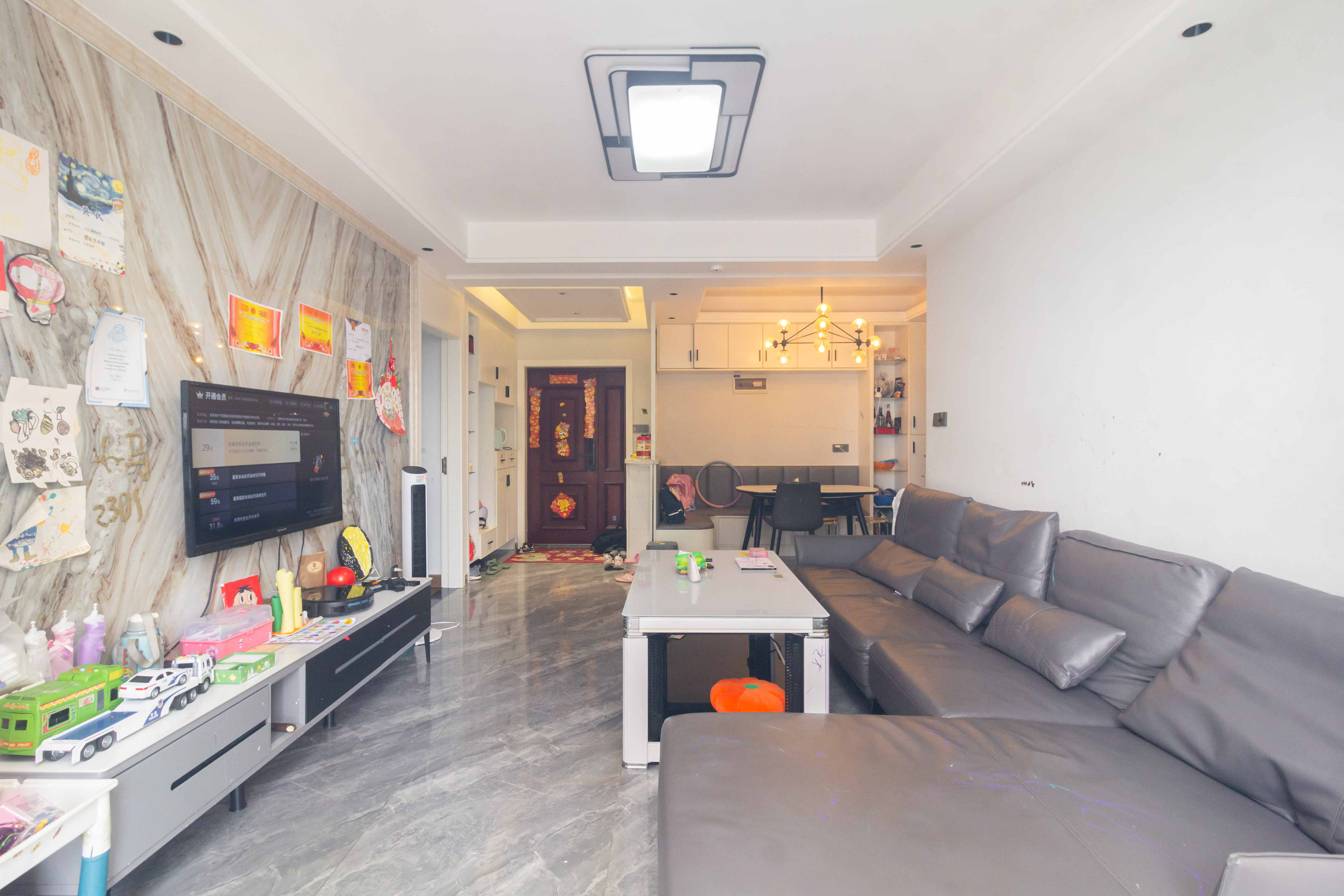 东方美地  3室2厅1卫    78.8万 东方美地  3室2厅1卫    78.8万客厅