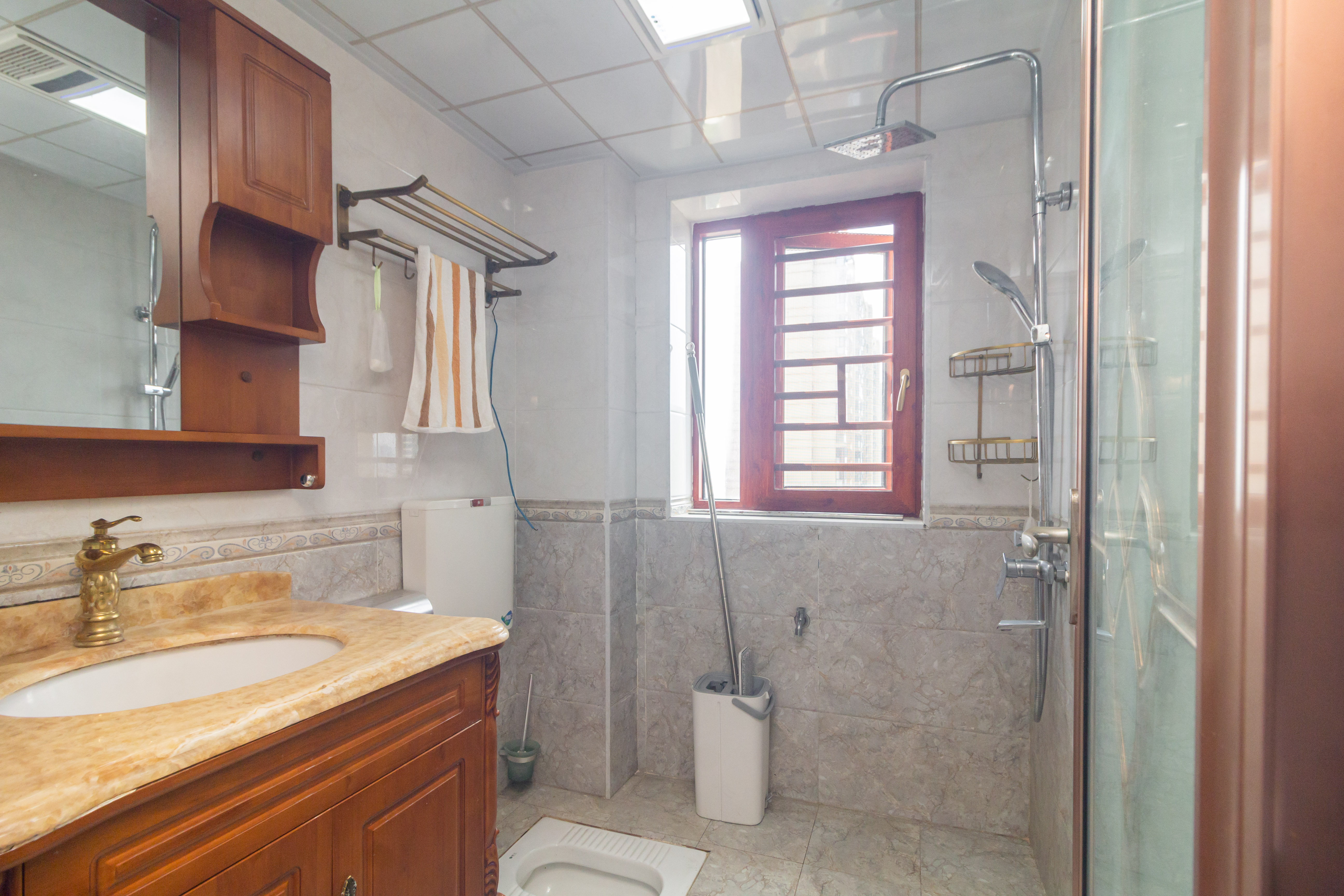 东方美地 3室2厅2卫 108.0万 东方美地 3室2厅2卫 108.0万卫生间