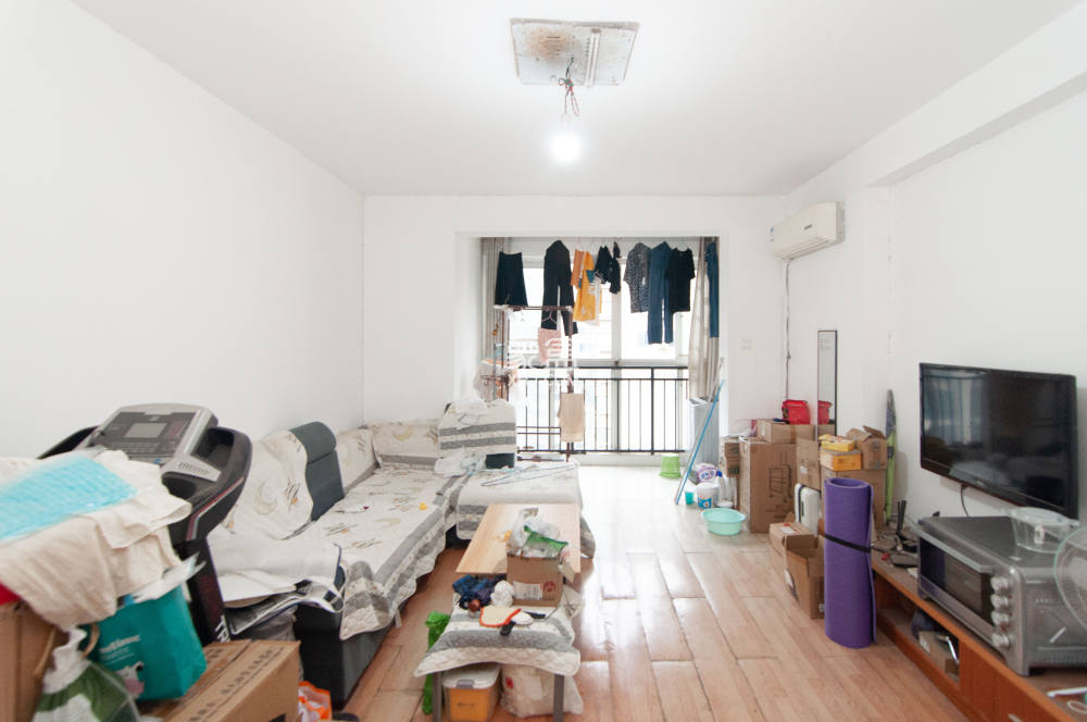 龙王港社区  3室2厅1卫    68.0万