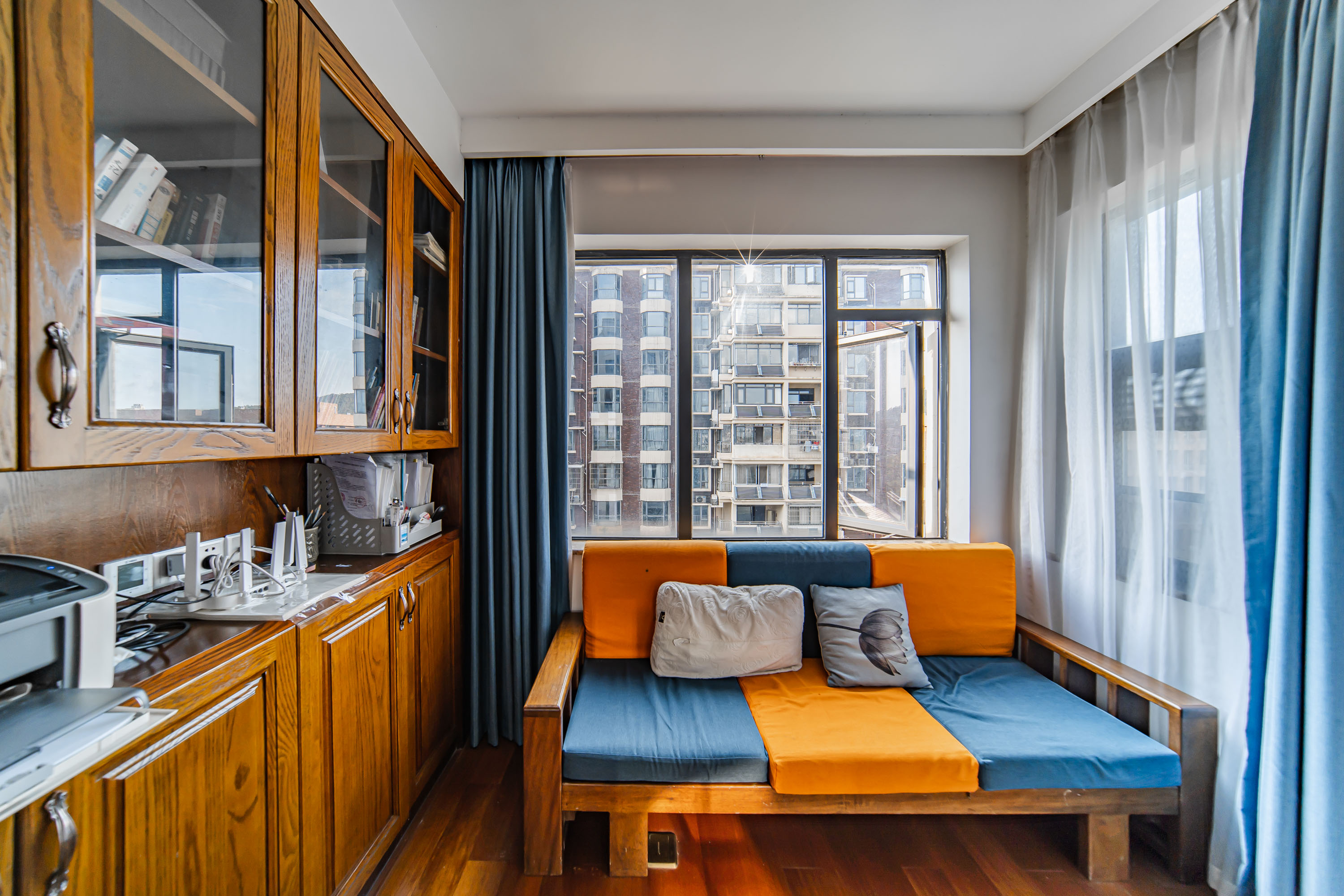 麓山翰林苑 4室2厅1卫 170.0万 麓山翰林苑 4室2厅1卫 170.0万阳台