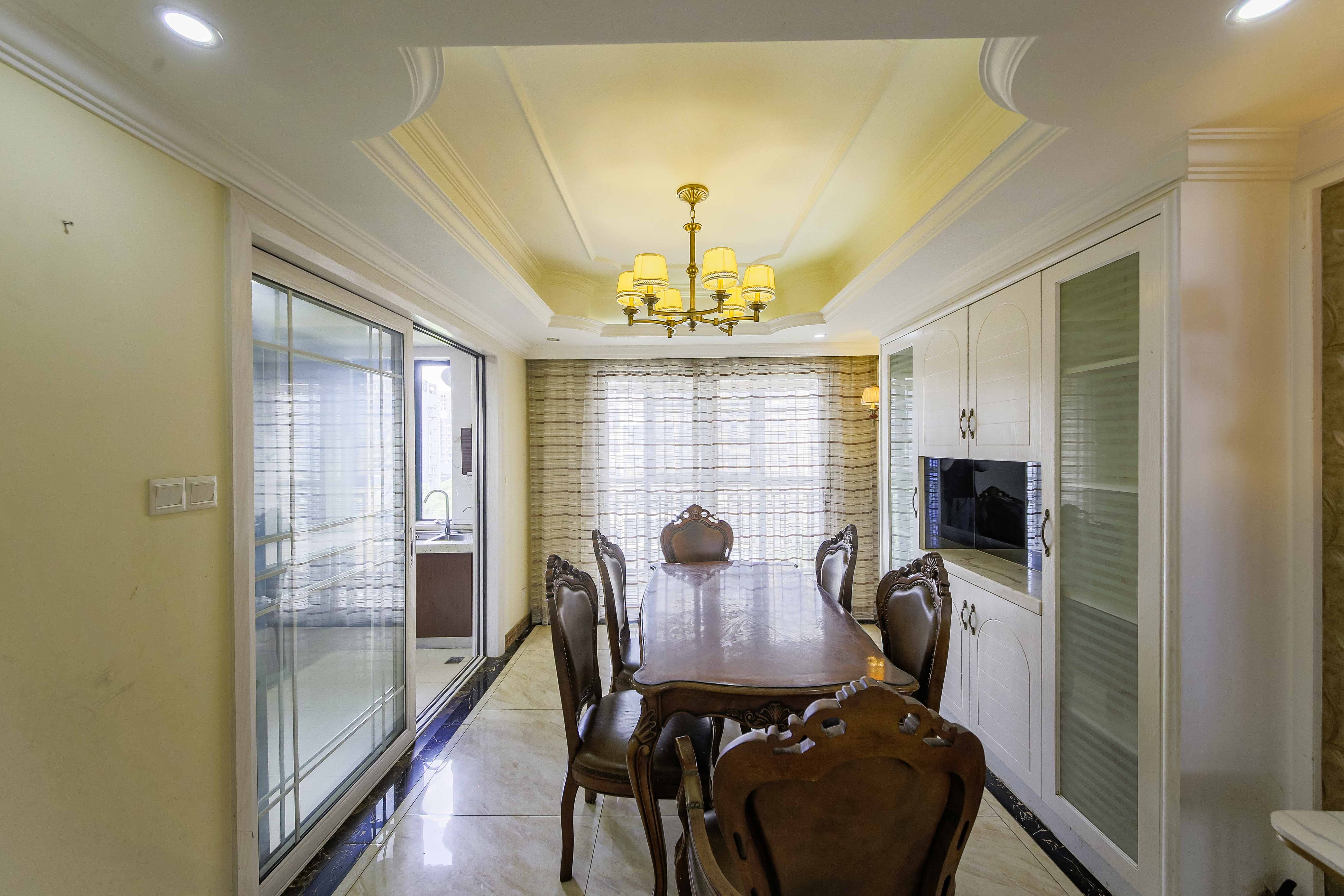 长沙欧洲城  3室2厅1卫    145.0万 长沙欧洲城  3室2厅1卫    145.0万客厅