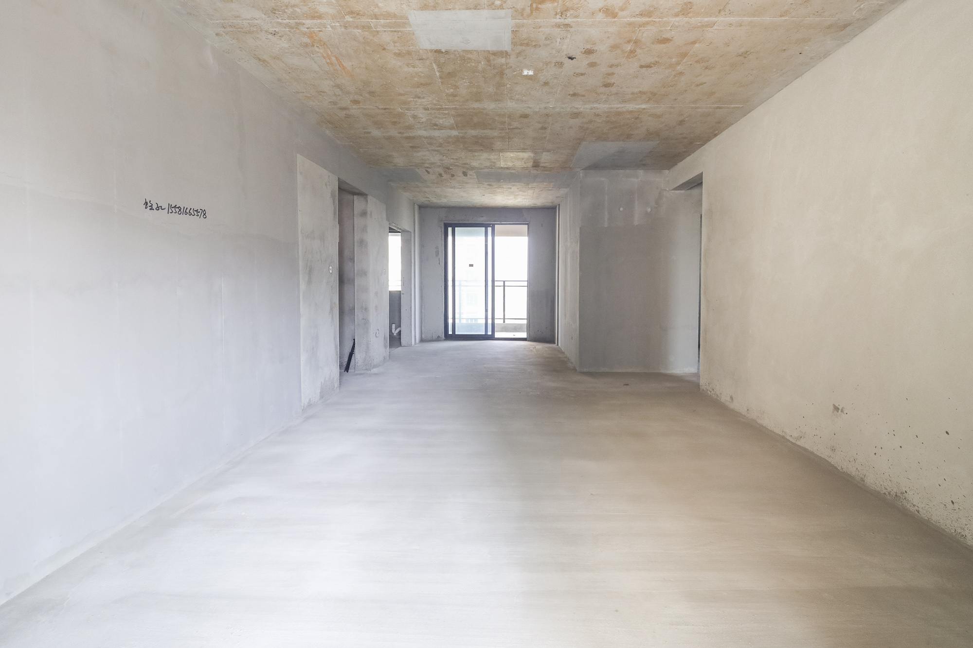 嘉宇北部湾A区 4室2厅2卫 98.0万 嘉宇北部湾A区 4室2厅2卫 98.0万客厅