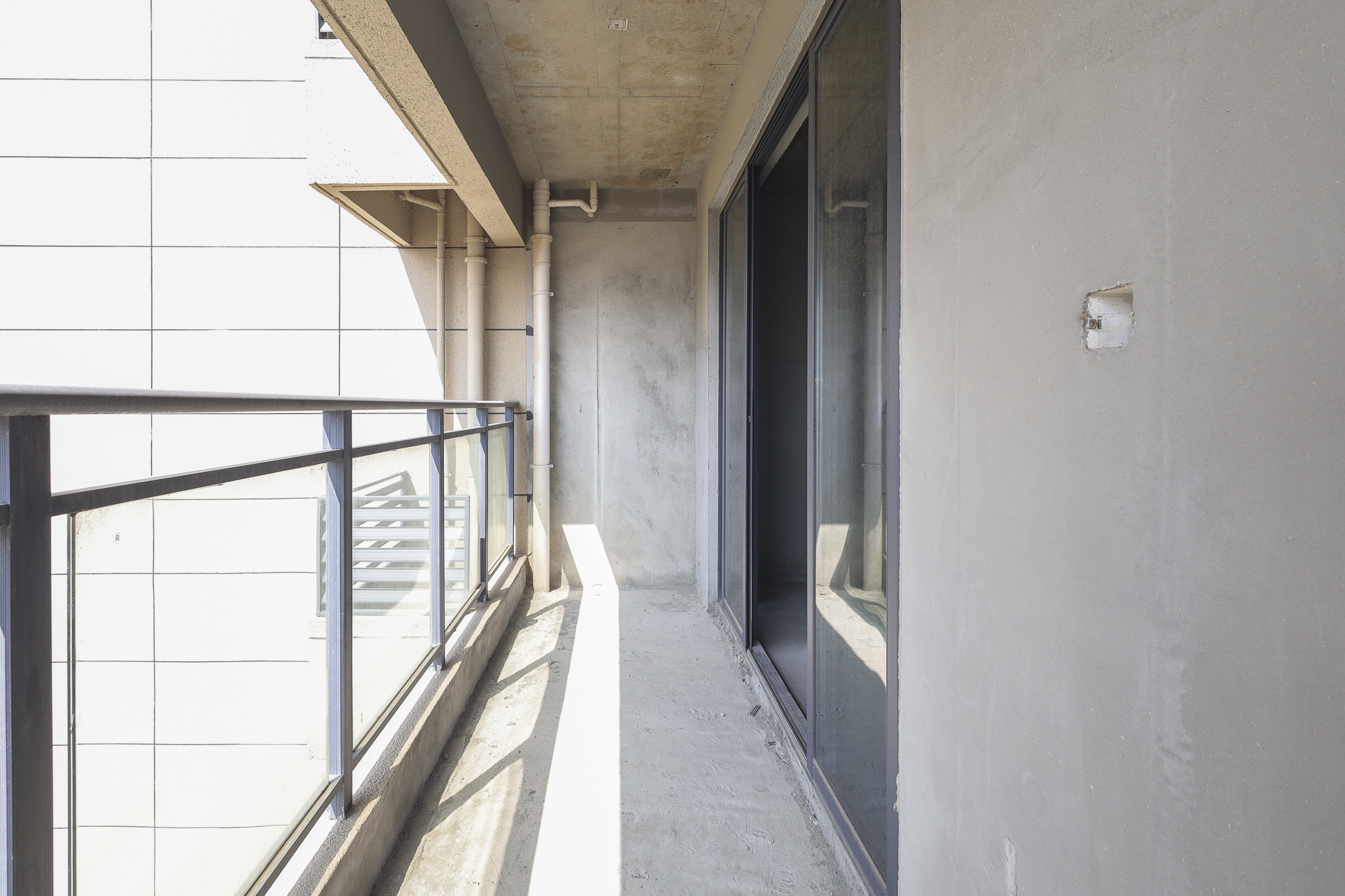 嘉宇北部湾A区 4室2厅2卫 98.0万 嘉宇北部湾A区 4室2厅2卫 98.0万阳台