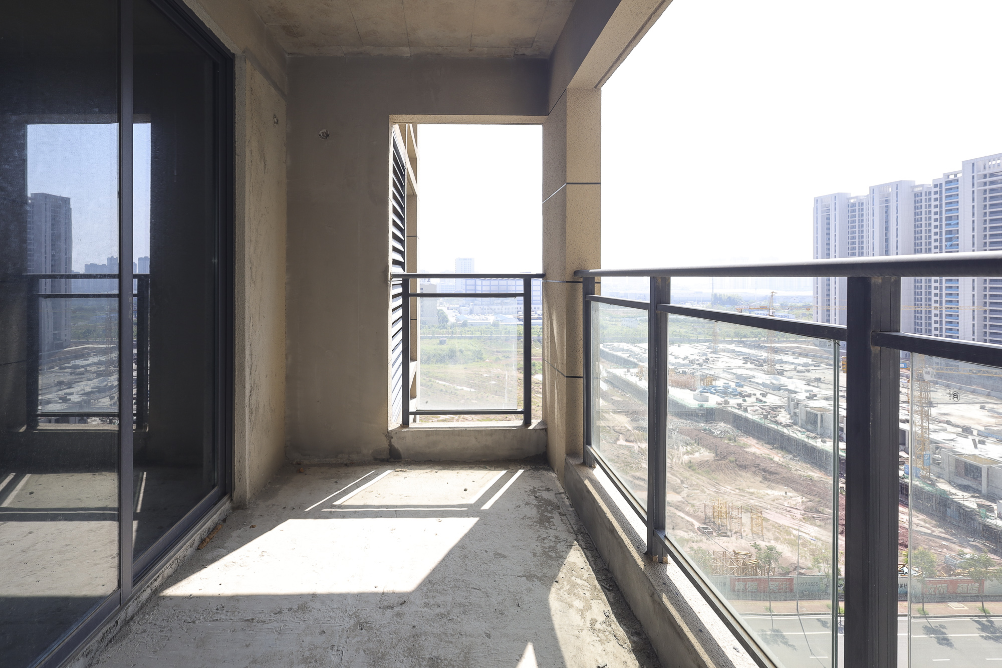 嘉宇北部湾A区  4室2厅2卫    88.0万 嘉宇北部湾A区  4室2厅2卫    88.0万阳台