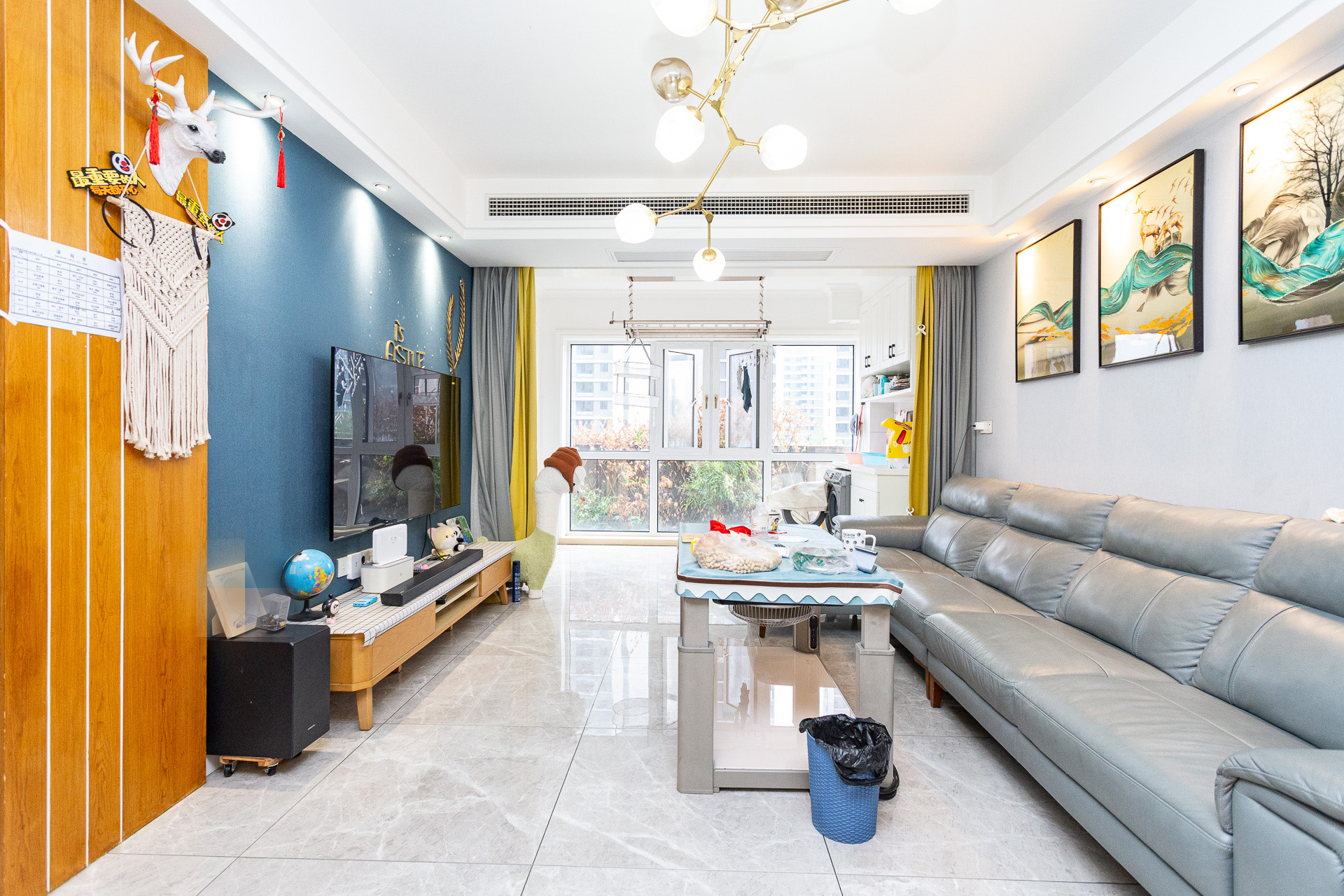 金湘苑(星澜之悦) 4室2厅2卫 102.5万 金湘苑(星澜之悦) 4室2厅2卫 102.5万客厅