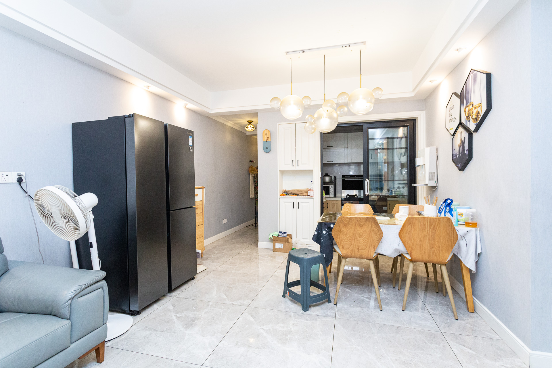 金湘苑(星澜之悦) 4室2厅2卫 102.5万 金湘苑(星澜之悦) 4室2厅2卫 102.5万客厅