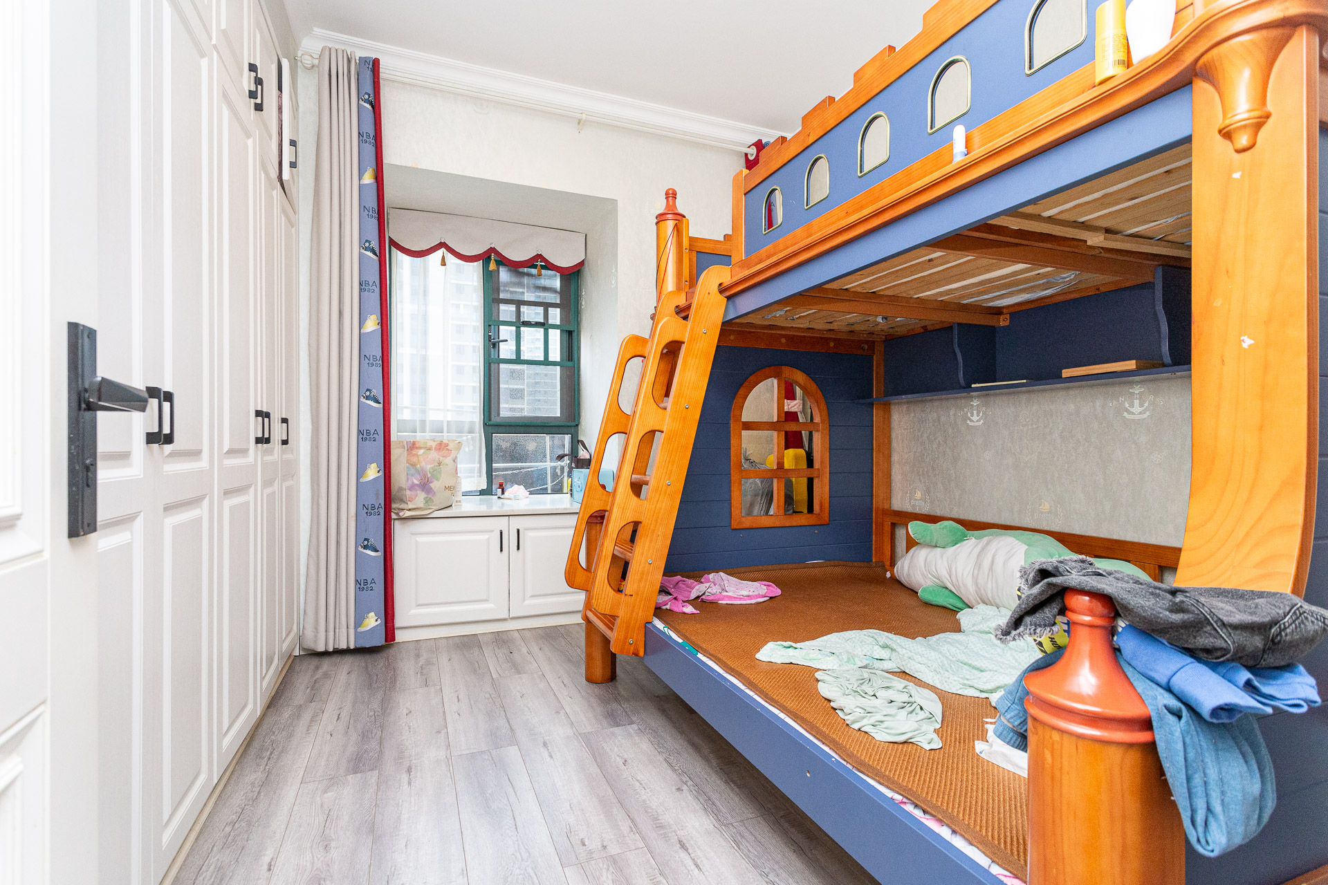 金湘苑(星澜之悦) 4室2厅2卫 102.5万 金湘苑(星澜之悦) 4室2厅2卫 102.5万卧室