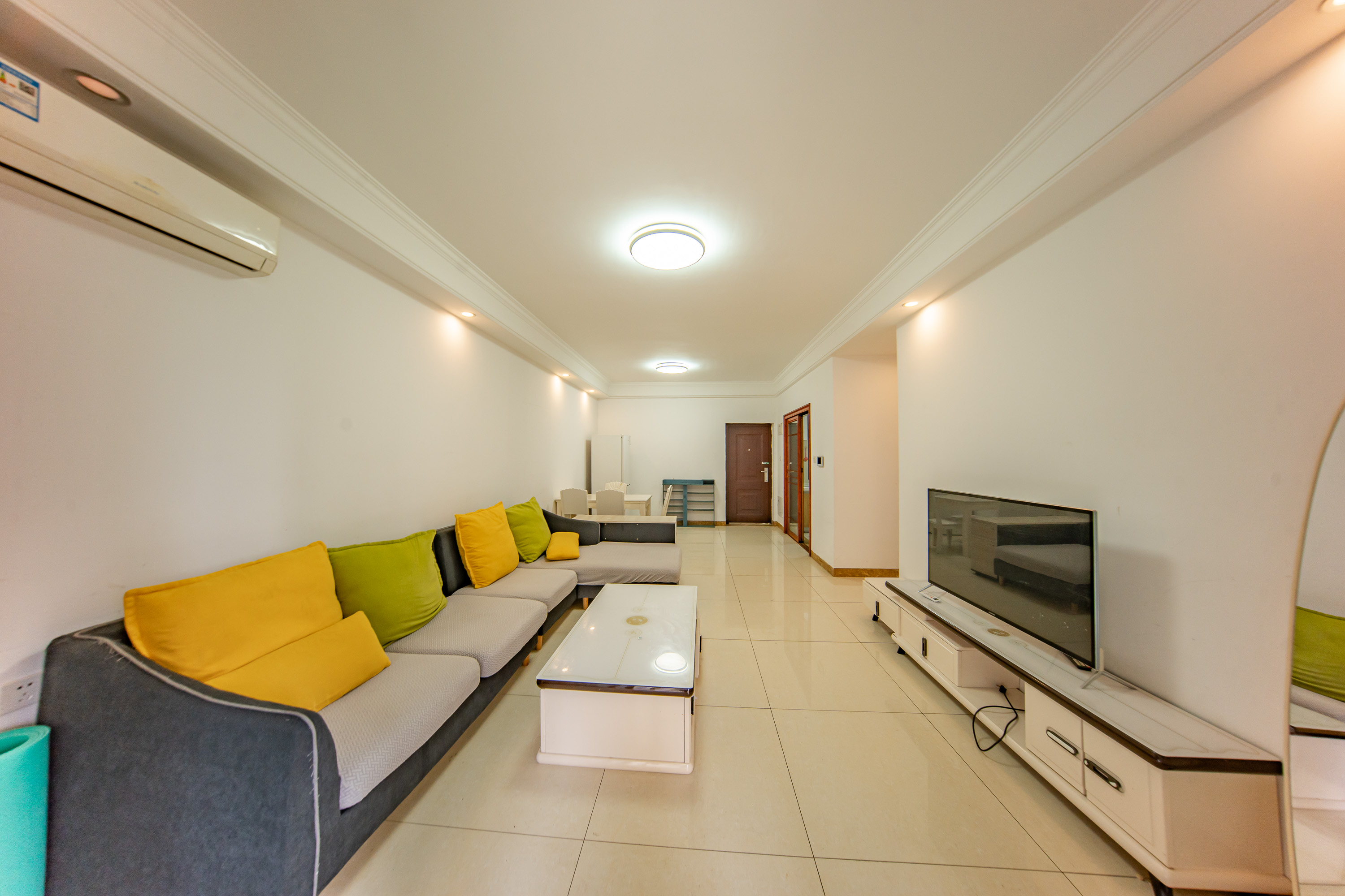 江山帝景哈佛 3室2厅1卫 92.0万 江山帝景哈佛 3室2厅1卫 92.0万客厅