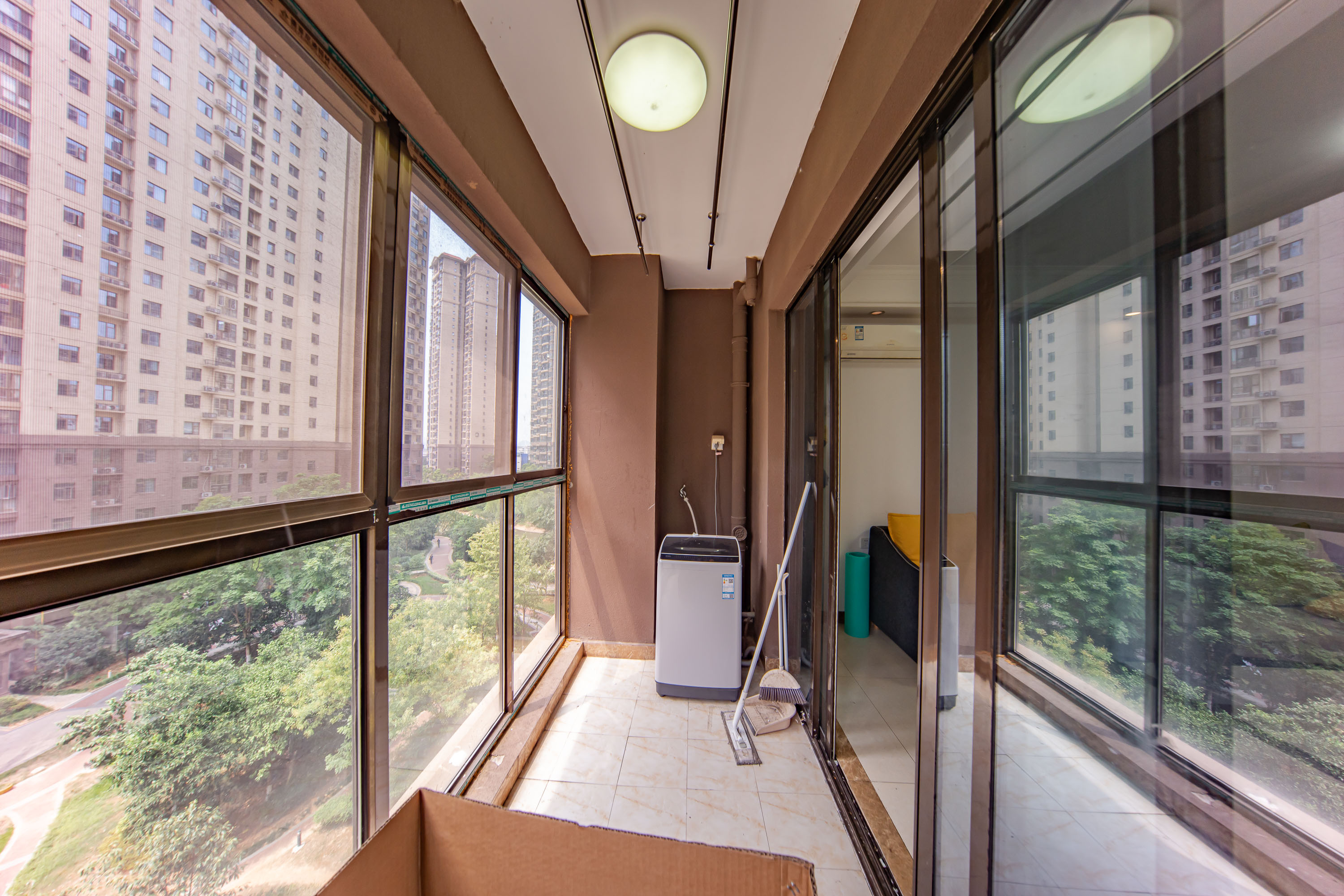 江山帝景哈佛 3室2厅1卫 92.0万 江山帝景哈佛 3室2厅1卫 92.0万阳台