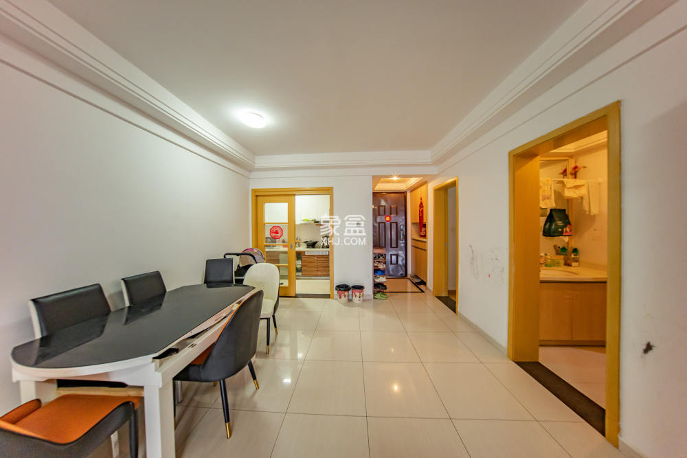 中海国际四期  3室2厅1卫    66.8万