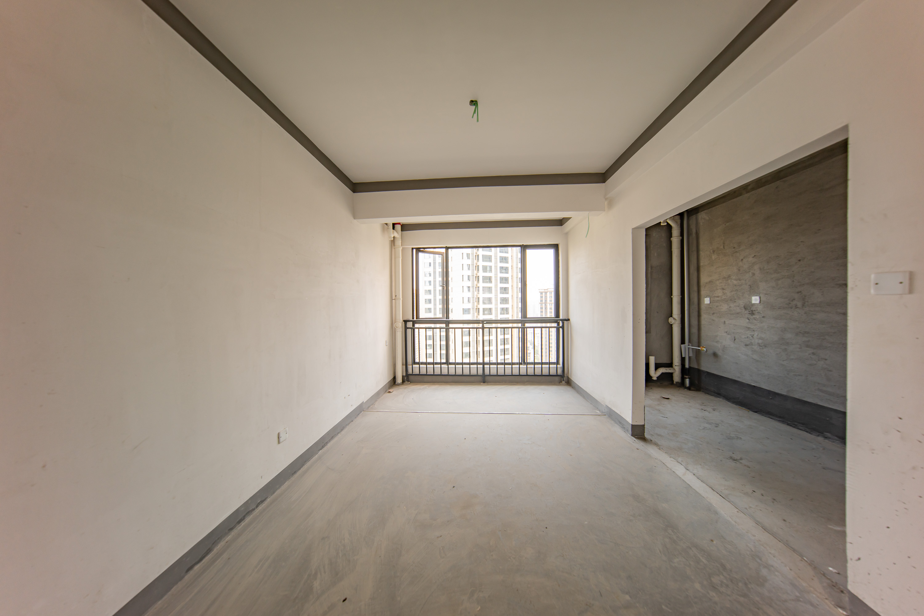 建投象山国际  4室2厅2卫   188.00万客厅