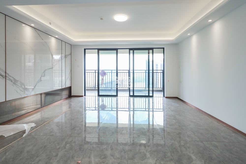 滨江府1913  4室2厅3卫    445.0万