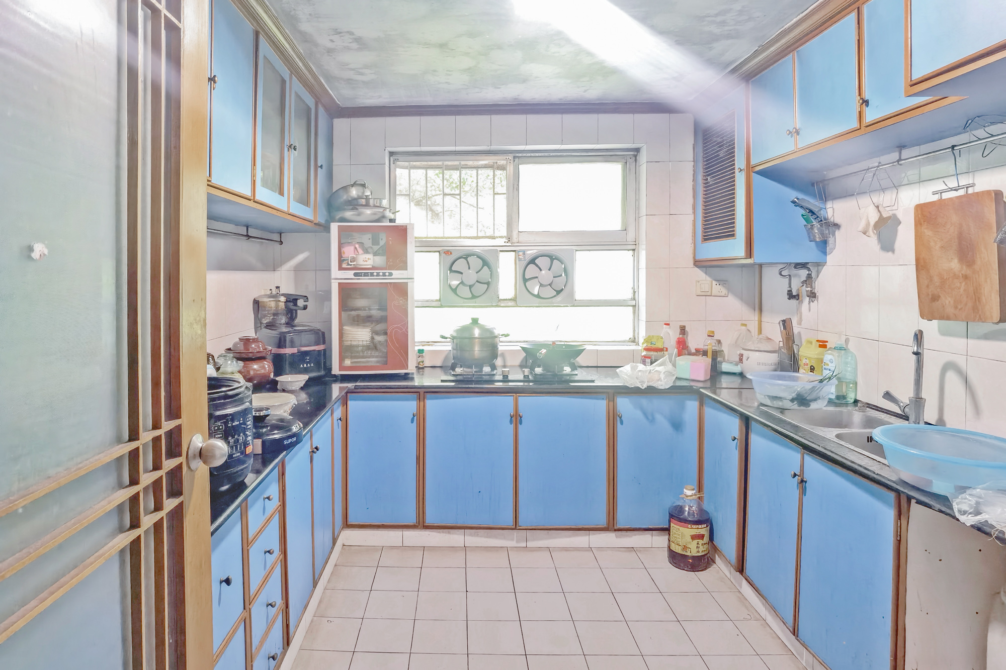 英才园一片  4室2厅1卫    109.0万 英才园一片  4室2厅1卫    109.0万厨房