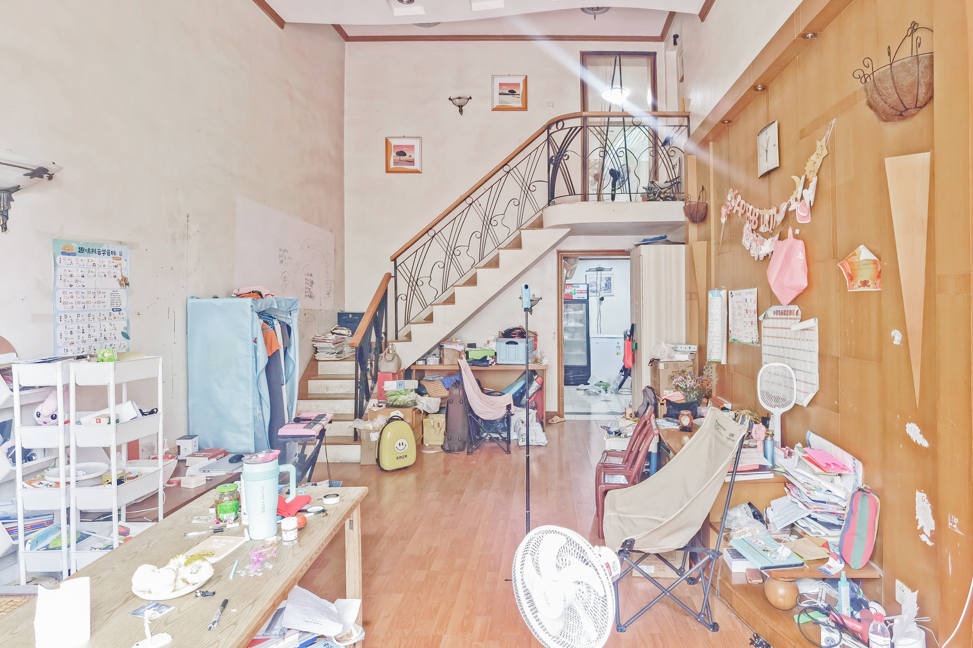 英才园一片  4室2厅1卫    109.0万 英才园一片  4室2厅1卫    109.0万客厅