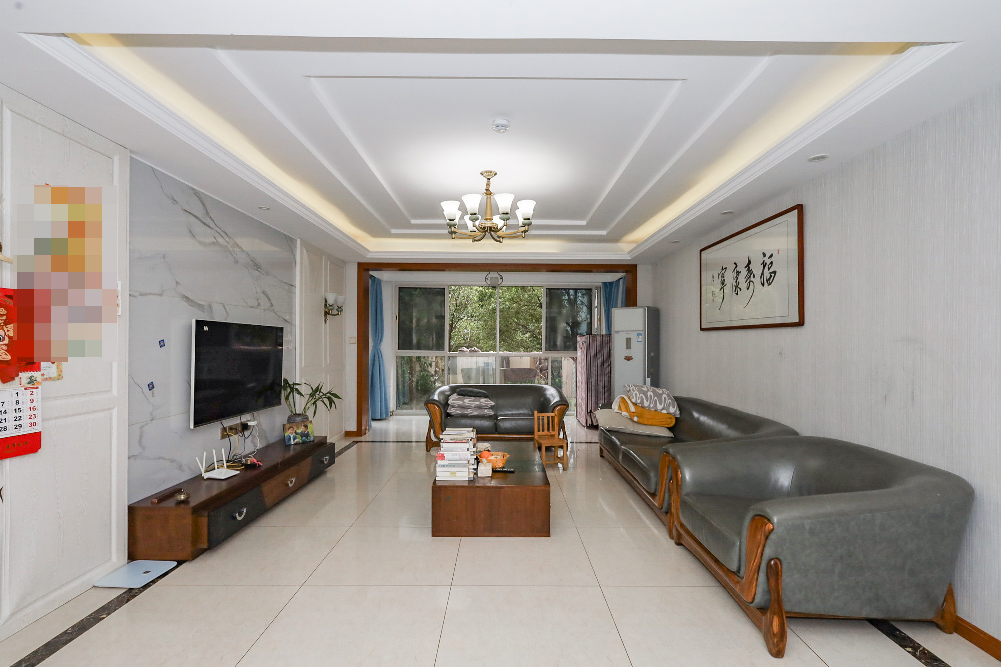 八方小区A区  4室2厅2卫    430.0万 八方小区A区  4室2厅2卫    430.0万客厅