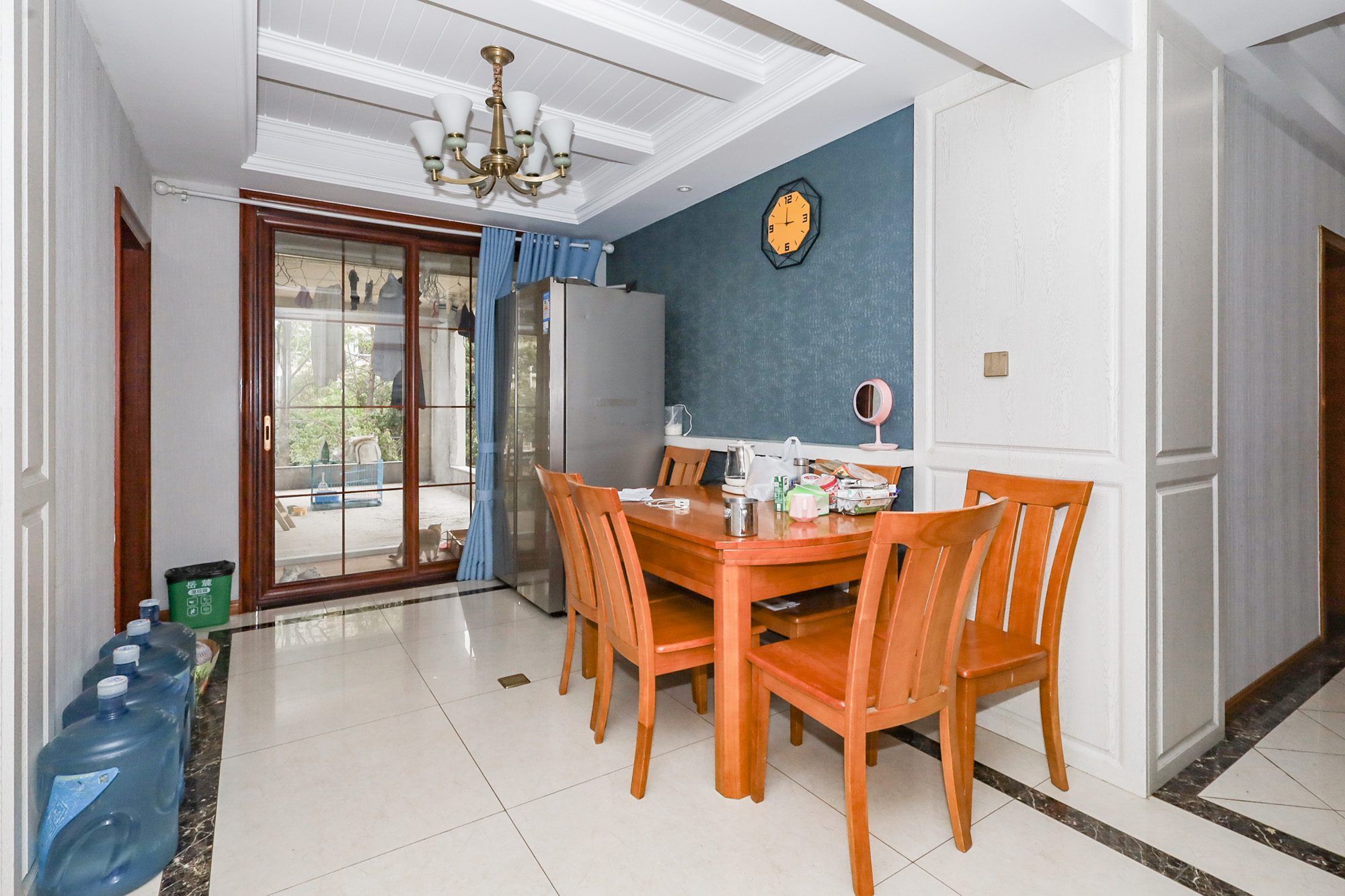 八方小区A区  4室2厅2卫    430.0万其他