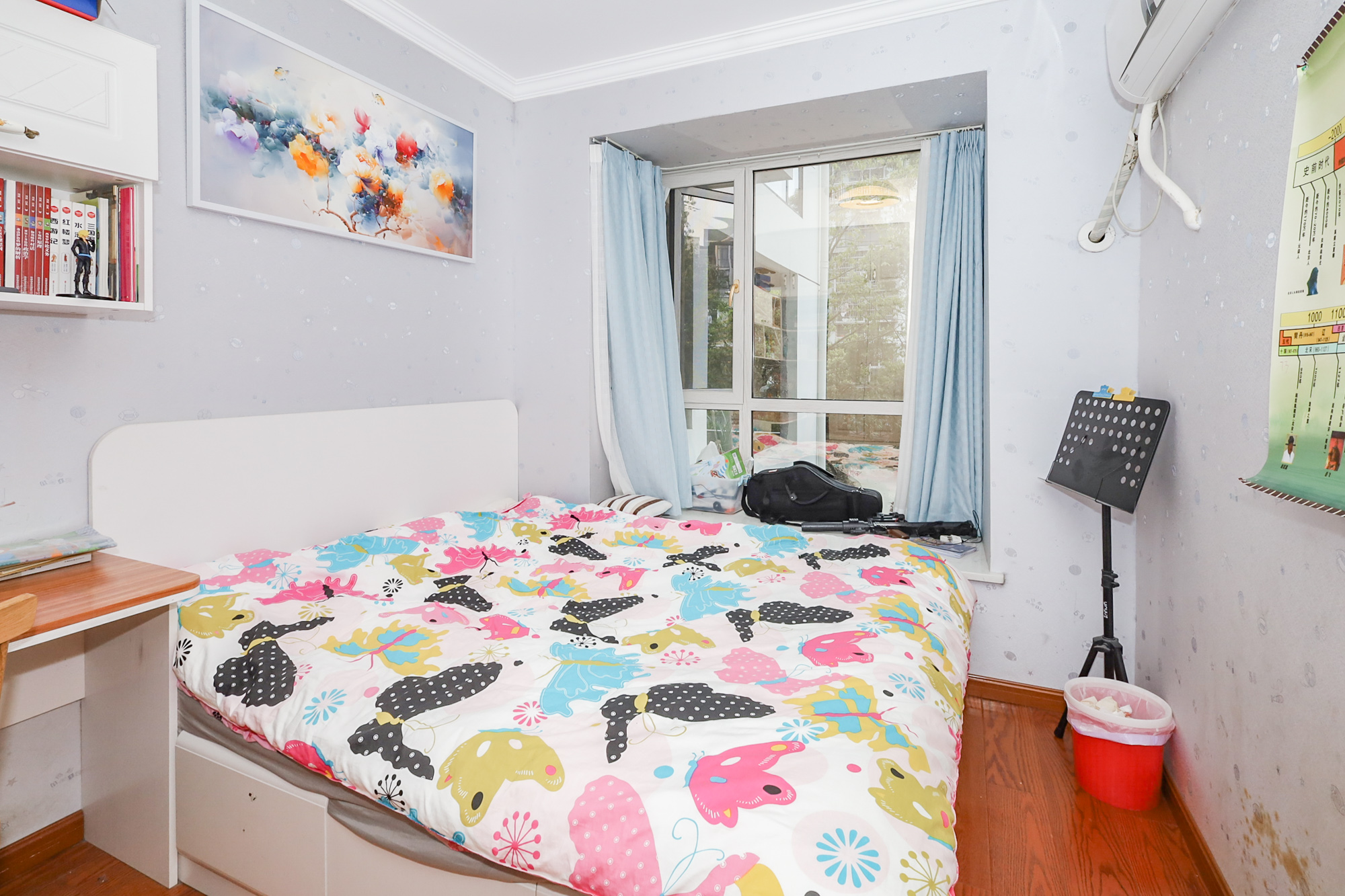 八方小区A区  4室2厅2卫    430.0万 八方小区A区  4室2厅2卫    430.0万卧室