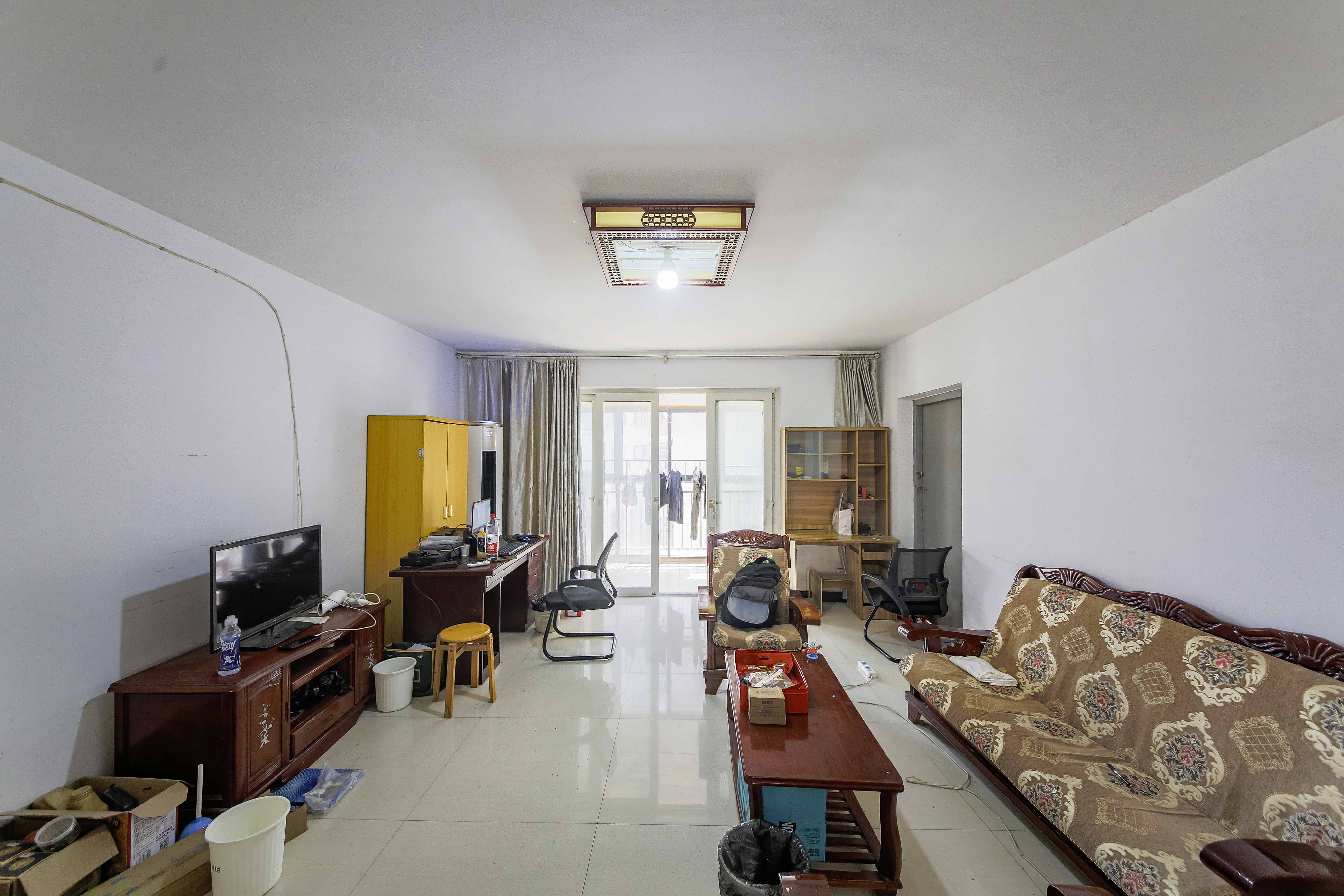 清政园(青政家园)  3室2厅2卫    89.8万 清政园(青政家园)  3室2厅2卫    89.8万