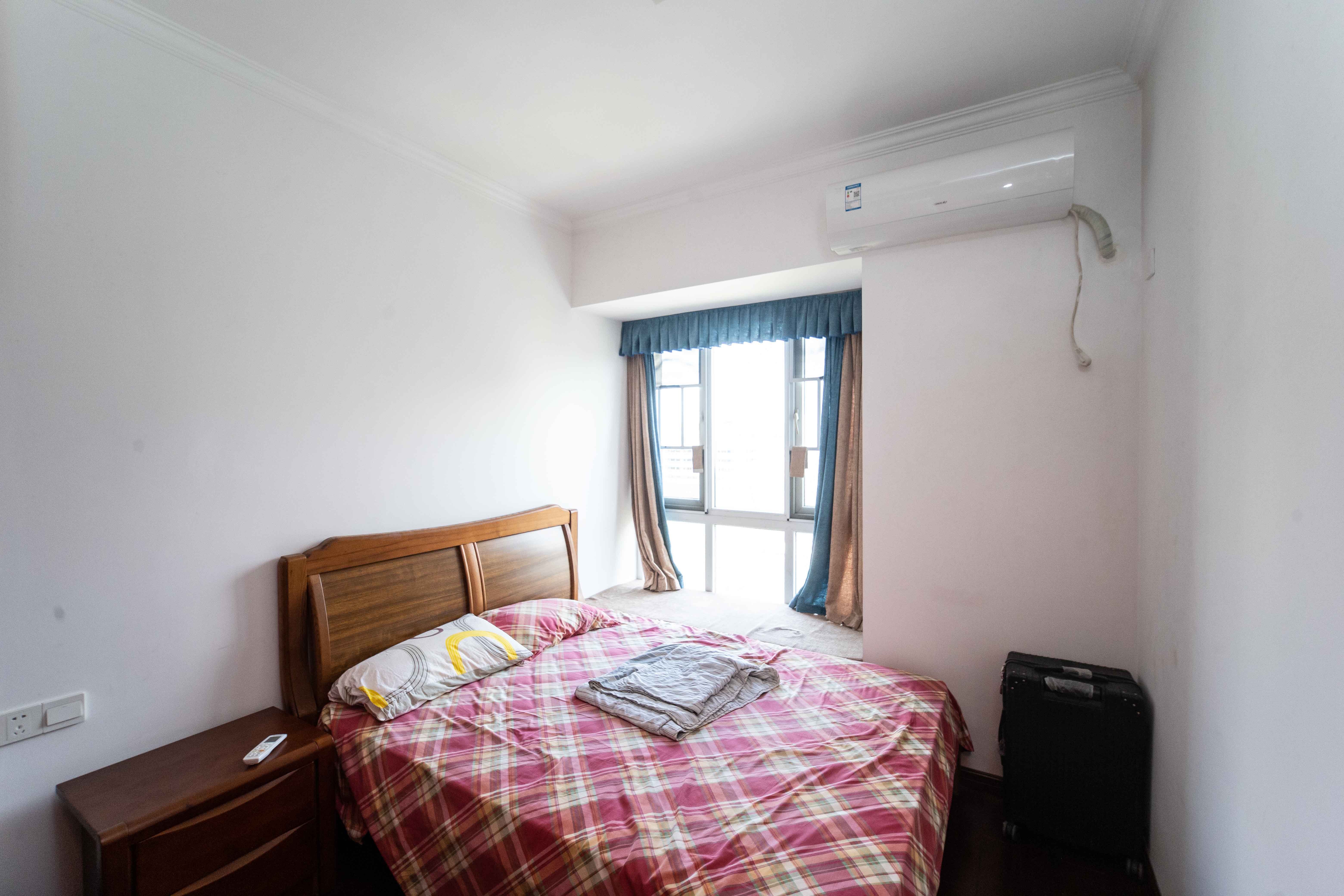 泊爱蓝湾  4室2厅2卫    135.0万 泊爱蓝湾  4室2厅2卫    135.0万卧室