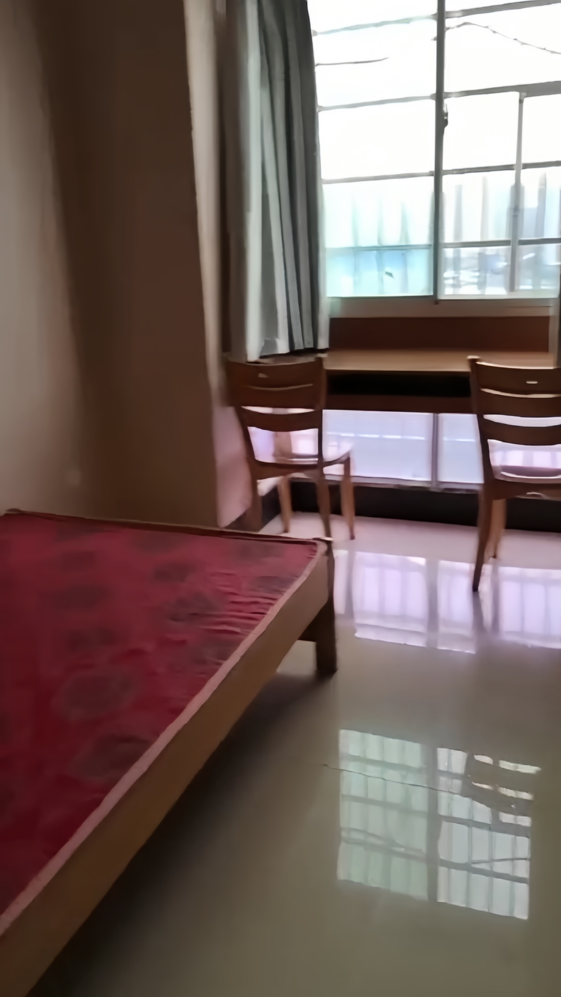 景明佳园  2室1厅1卫   1300.00元/月室内图