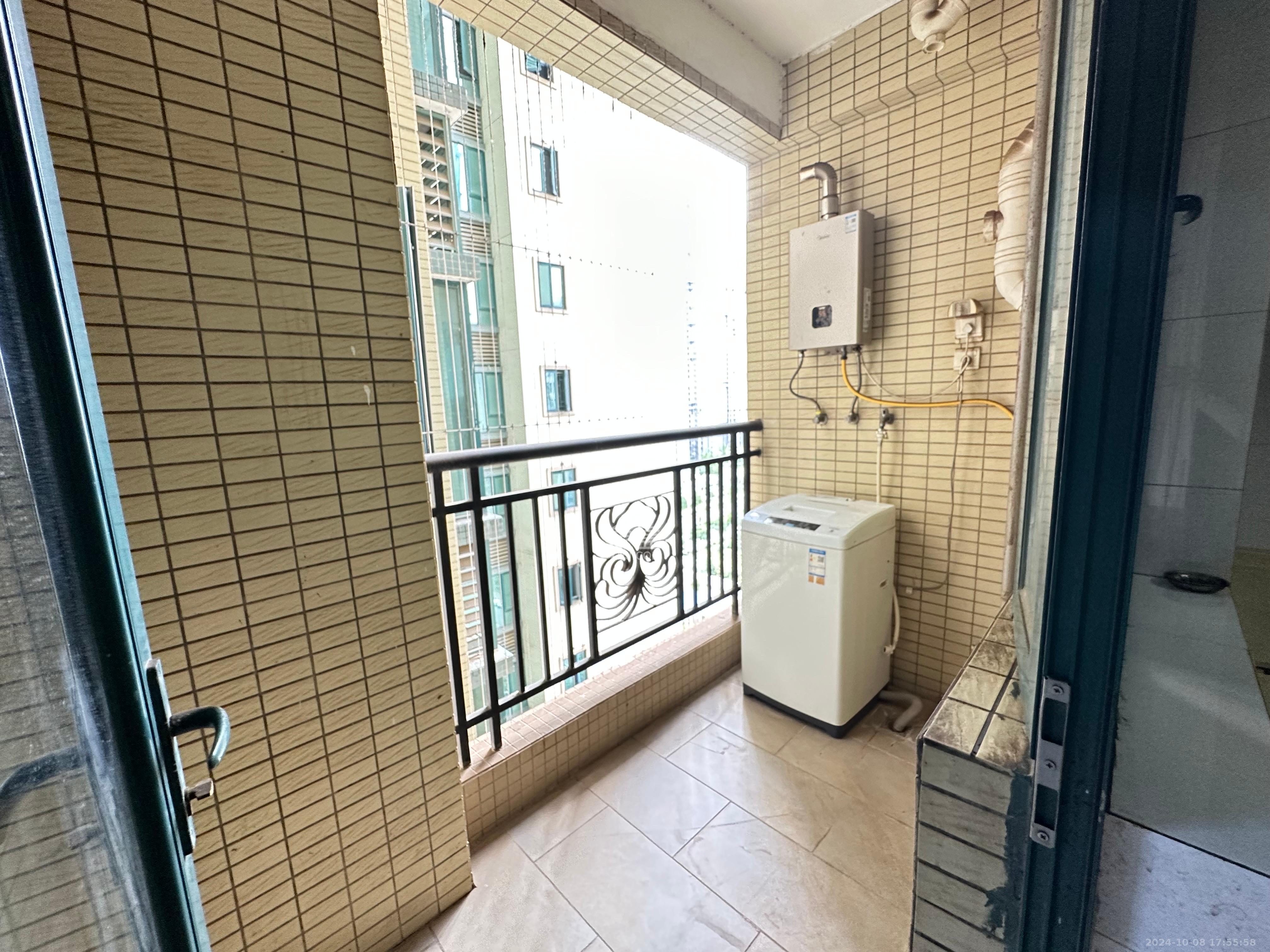 恒大绿洲  1室2厅1卫   3200.00元/月室内图