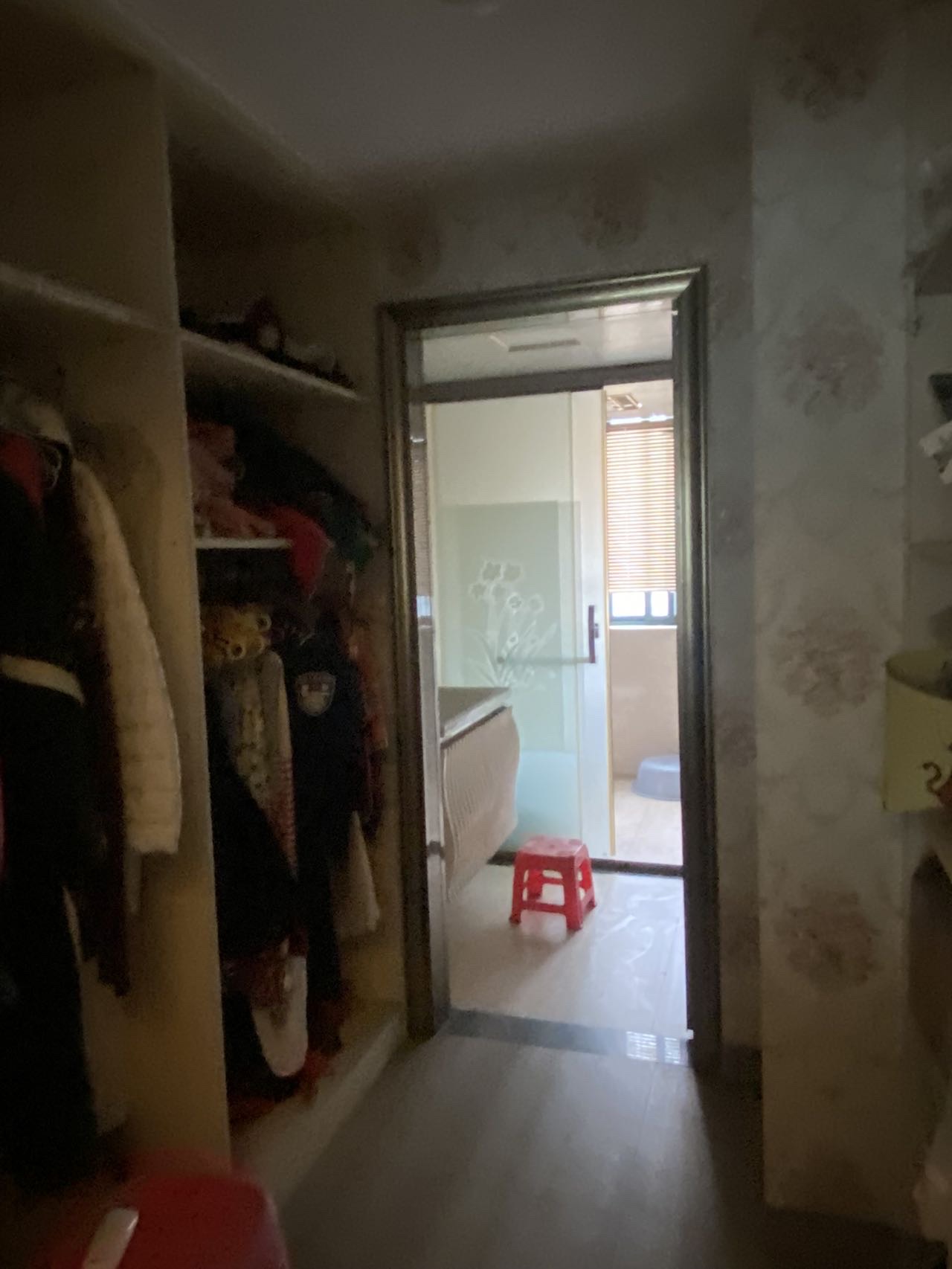 回龙湾主人家园  4室2厅2卫   2200.00元/月室内图