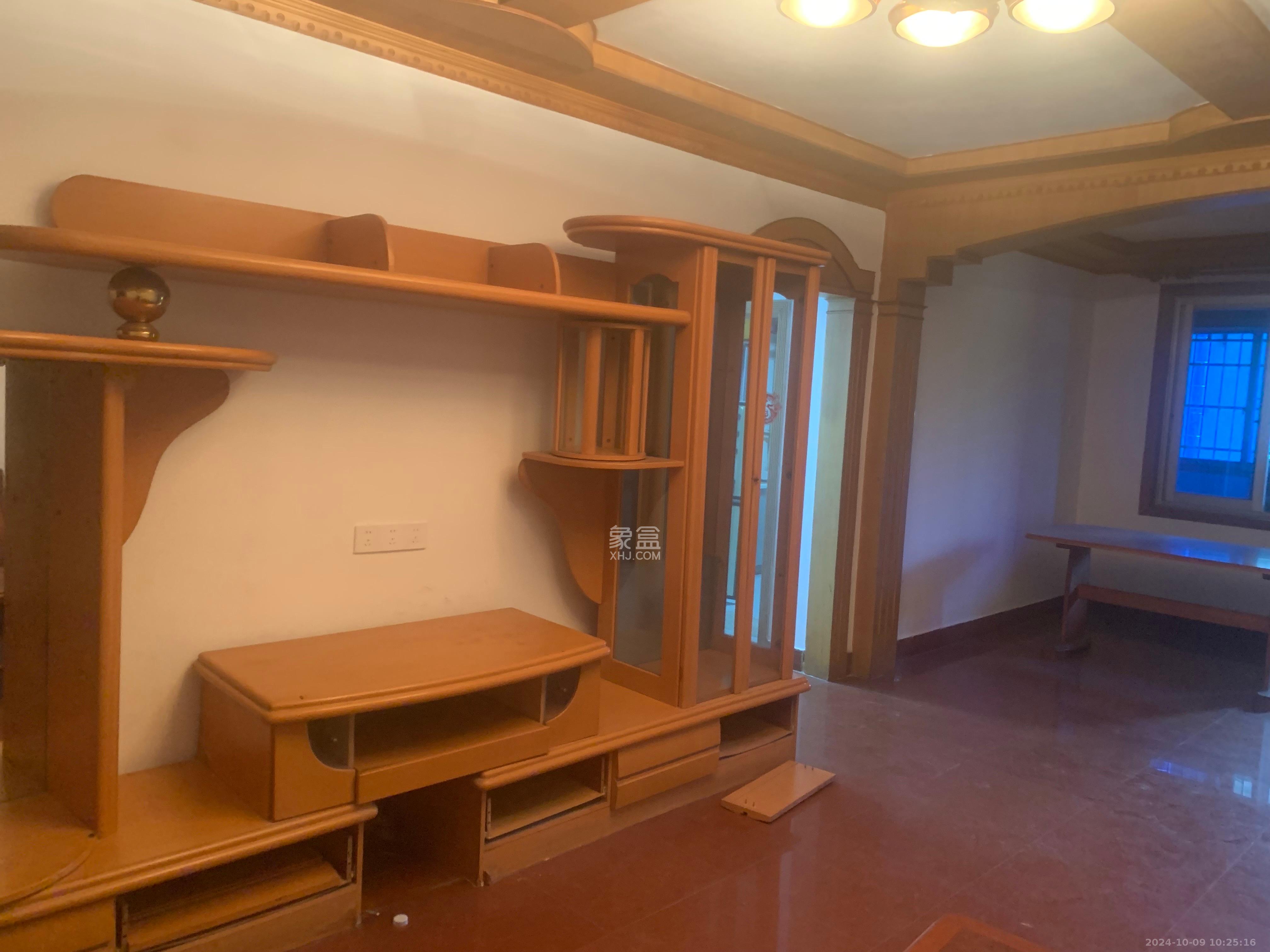 赤岗冲住宅楼（三合公寓）  3室2厅1卫   1600.00元/月室内图