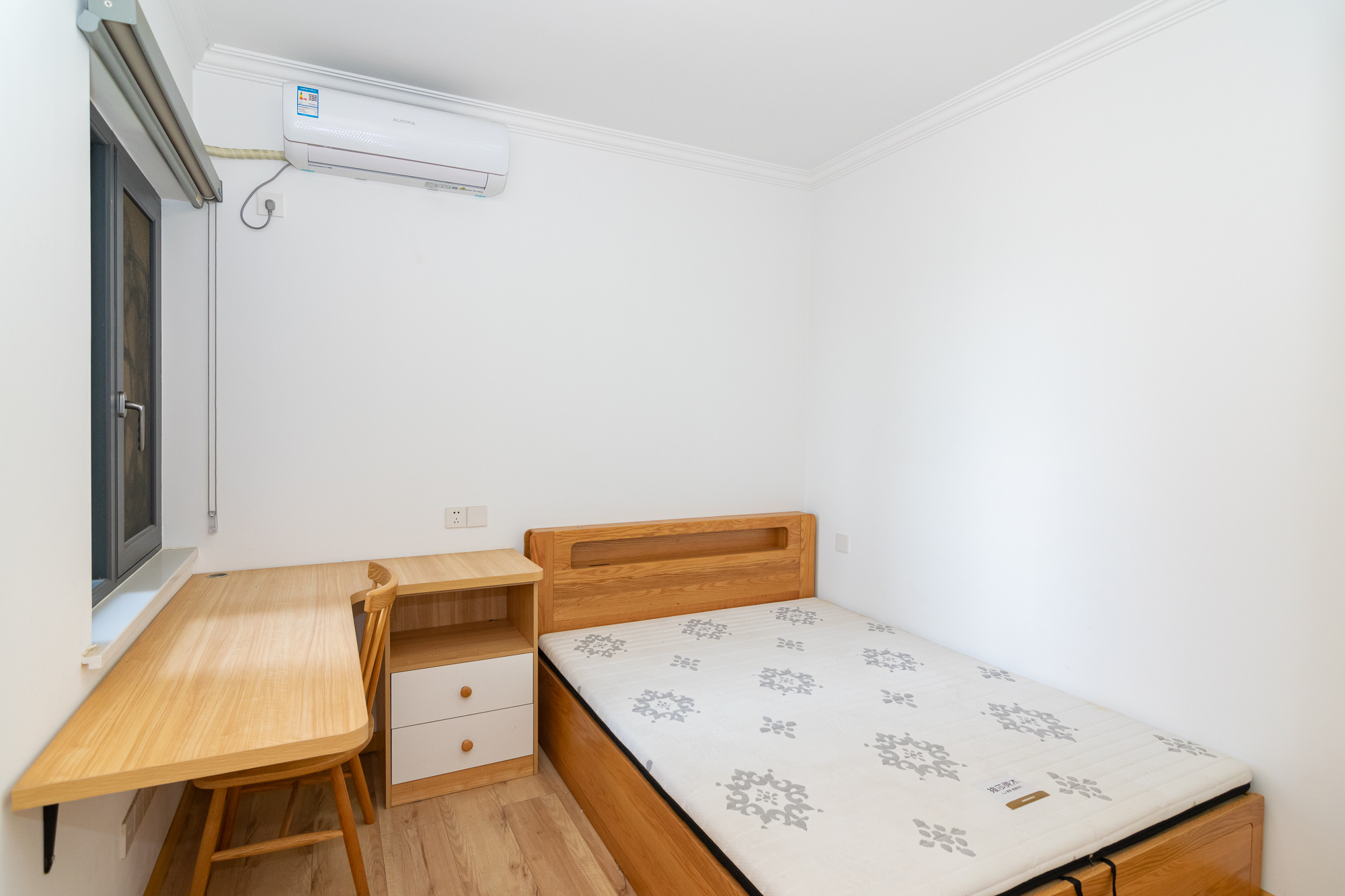 金地三千府(金地湖山樾、金地自在城) 3室2厅1卫 79.5万 金地三千府(金地湖山樾、金地自在城) 3室2厅1卫 79.5万卧室