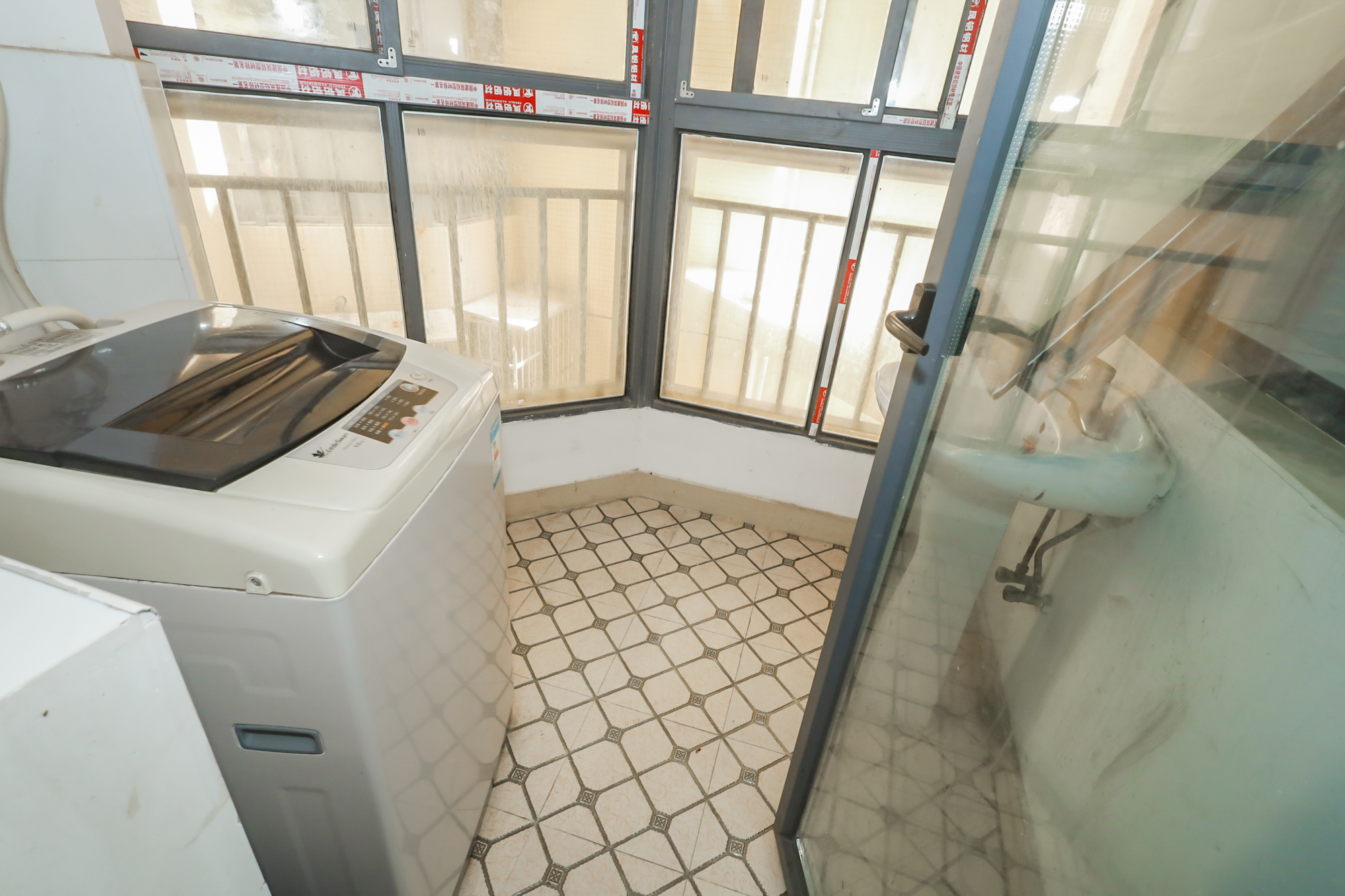 兰亭都荟（璟峰苑）  3室2厅1卫   105.00万其他
