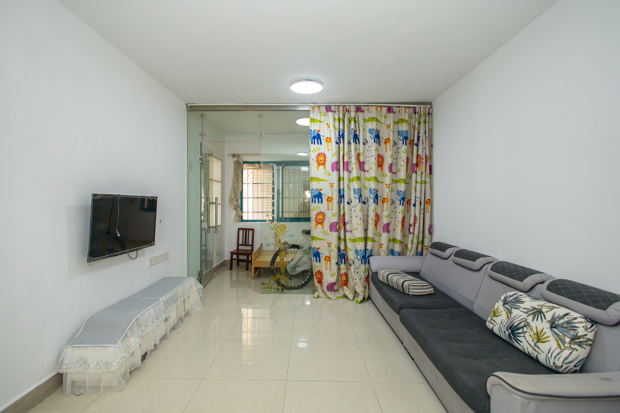 蝴蝶谷 2室1厅1卫 30.8万 蝴蝶谷 2室1厅1卫 30.8万客厅