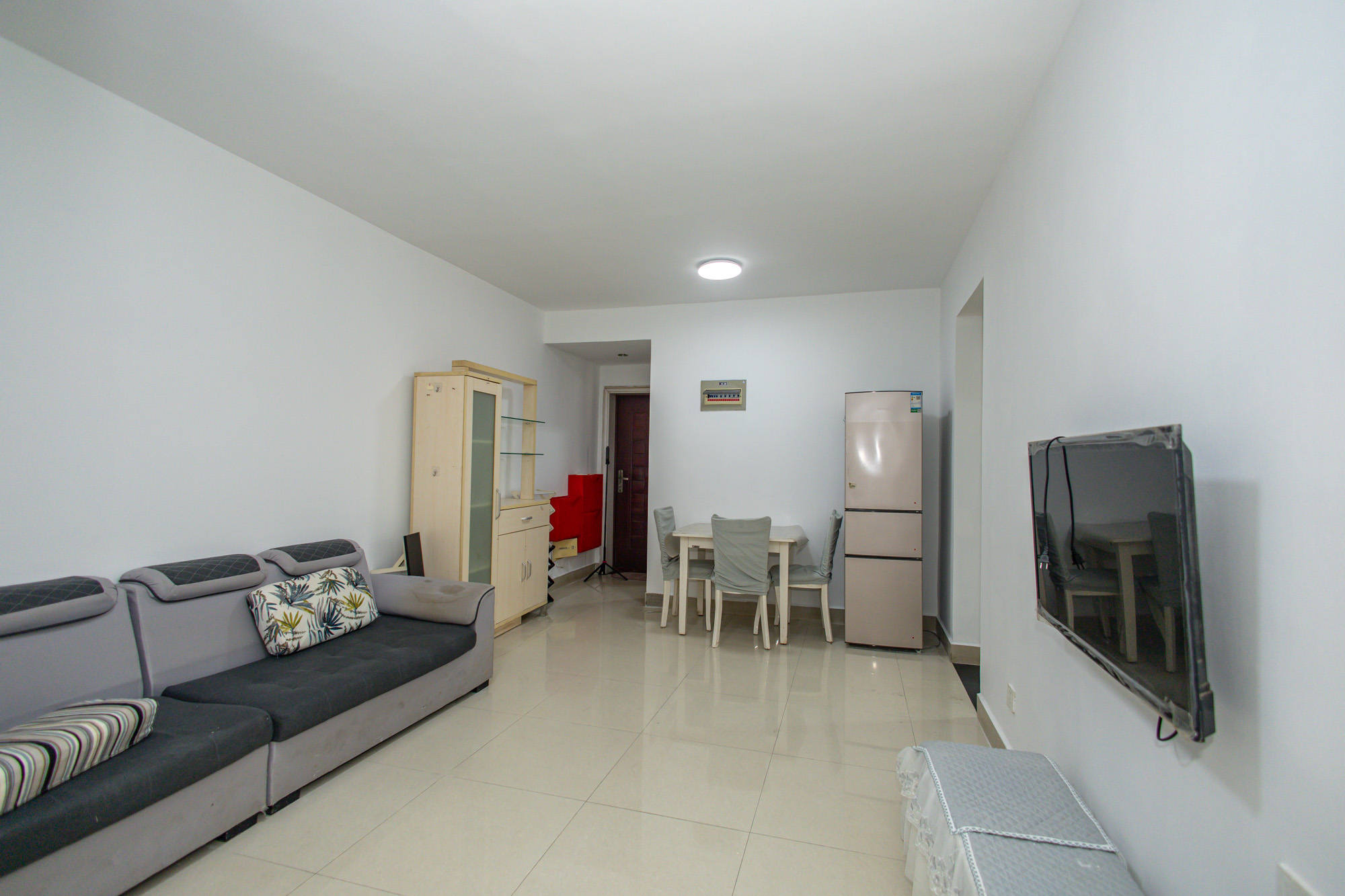 蝴蝶谷 2室1厅1卫 30.8万 蝴蝶谷 2室1厅1卫 30.8万客厅