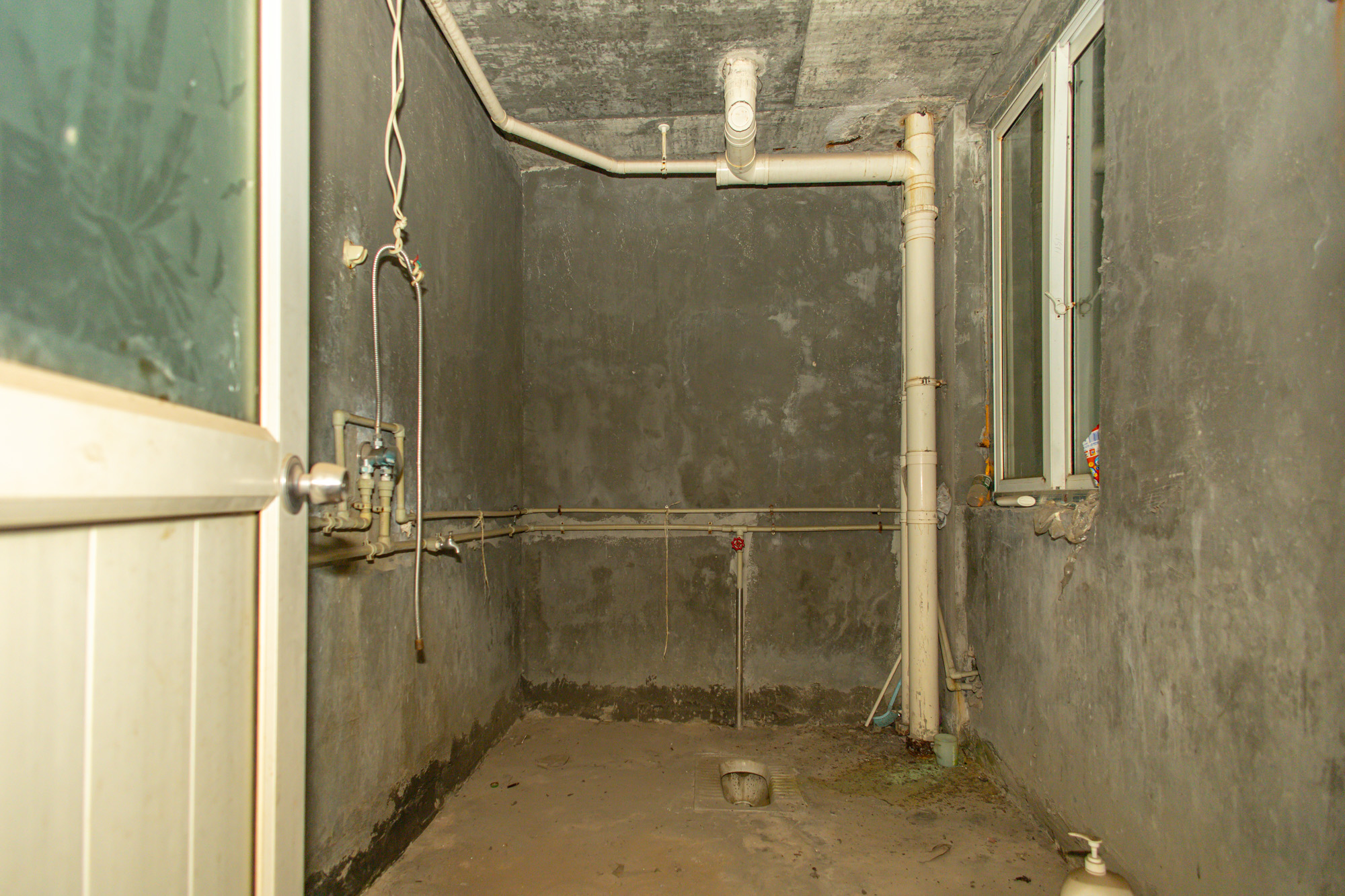 开源鑫苑 4室2厅1卫 107.0万 开源鑫苑 4室2厅1卫 107.0万卫生间