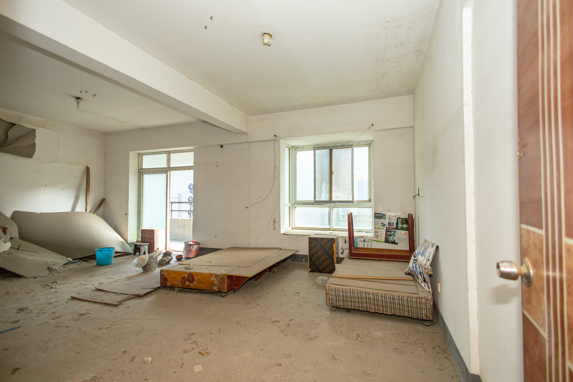 开源鑫苑 4室2厅1卫 107.0万 开源鑫苑 4室2厅1卫 107.0万卧室