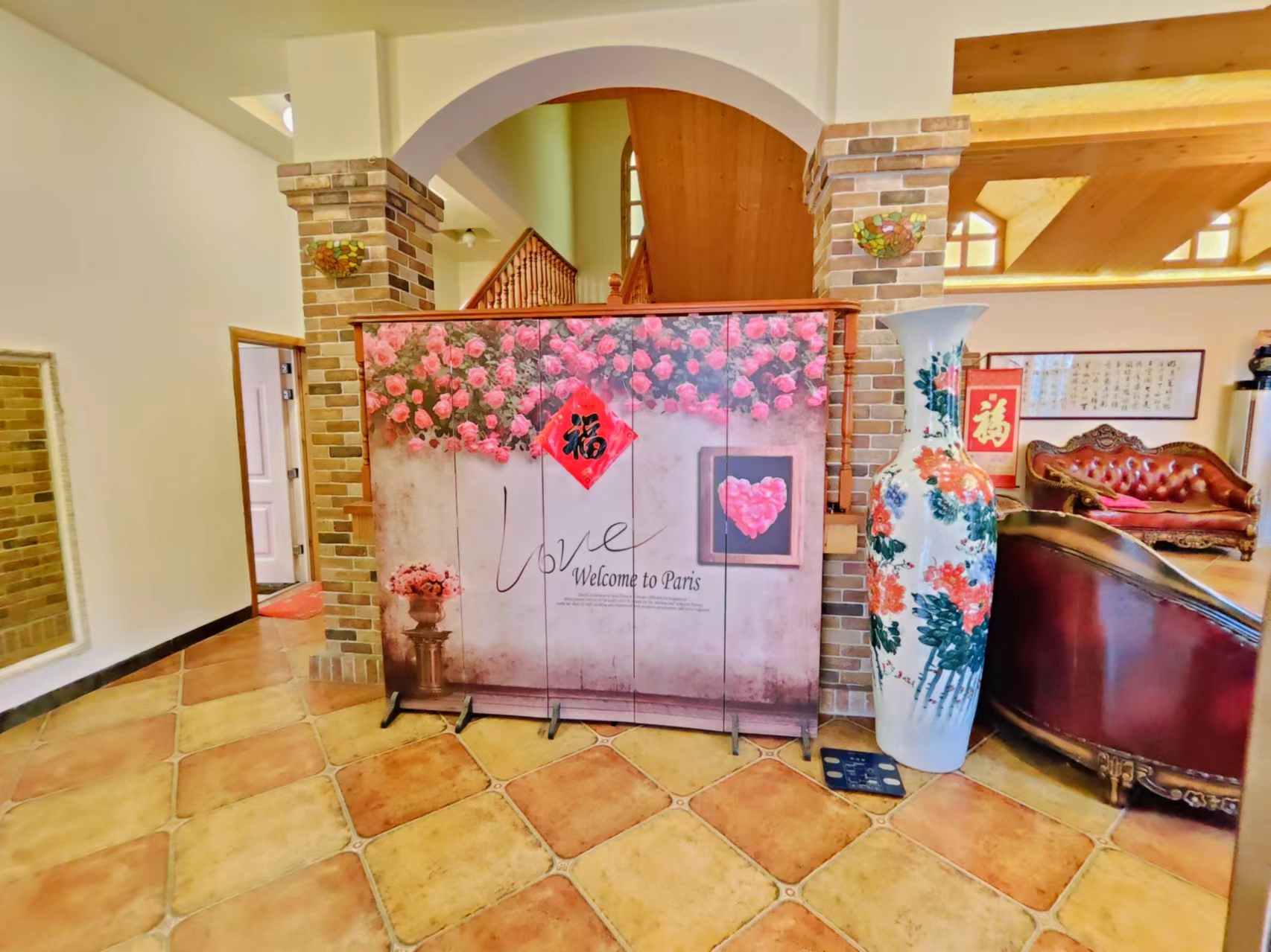 金叶山庄  6室3厅4卫    175.0万 金叶山庄  6室3厅4卫    175.0万室内图