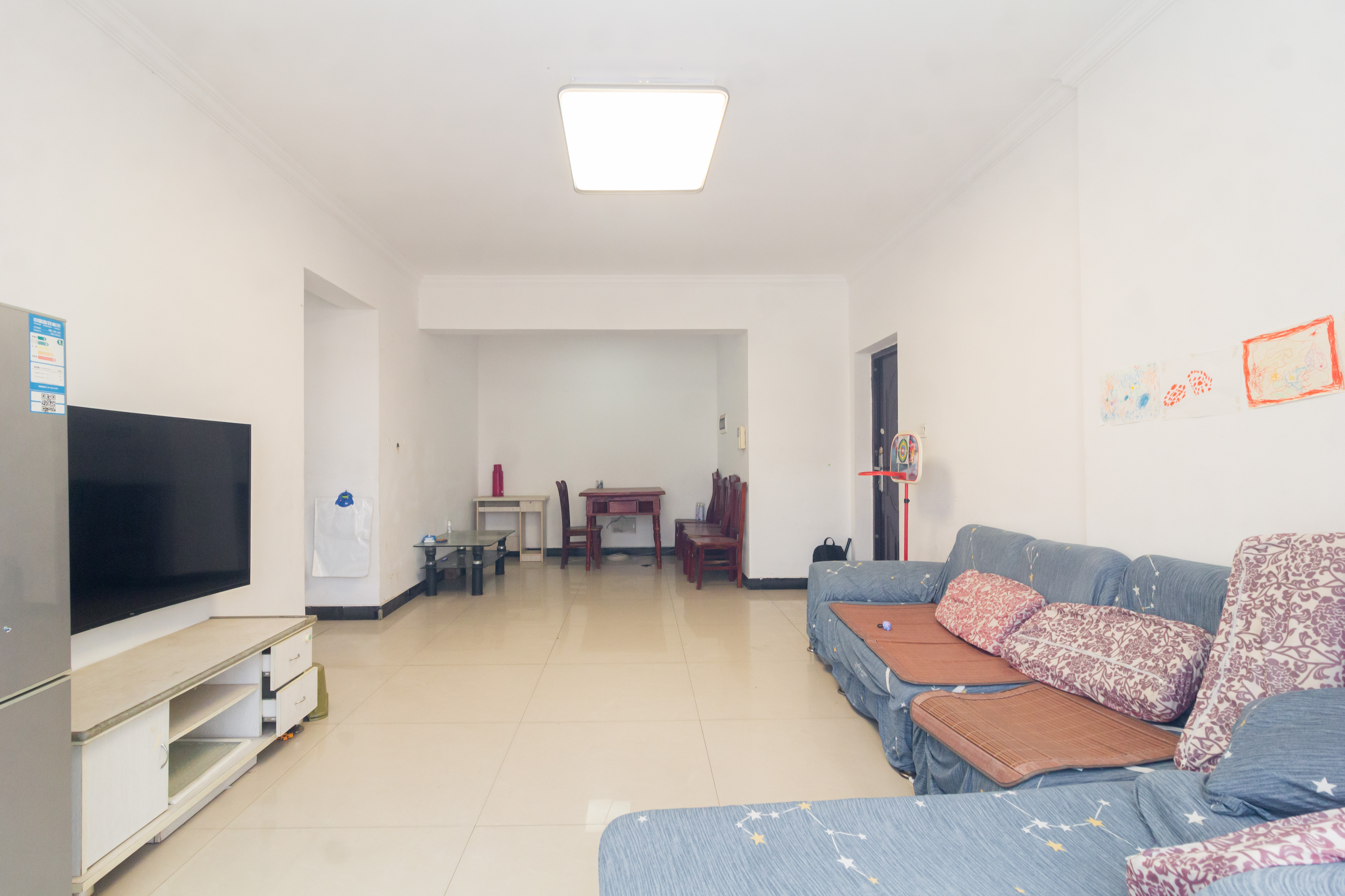 爵士湘 3室2厅2卫 62.8万 爵士湘 3室2厅2卫 62.8万客厅