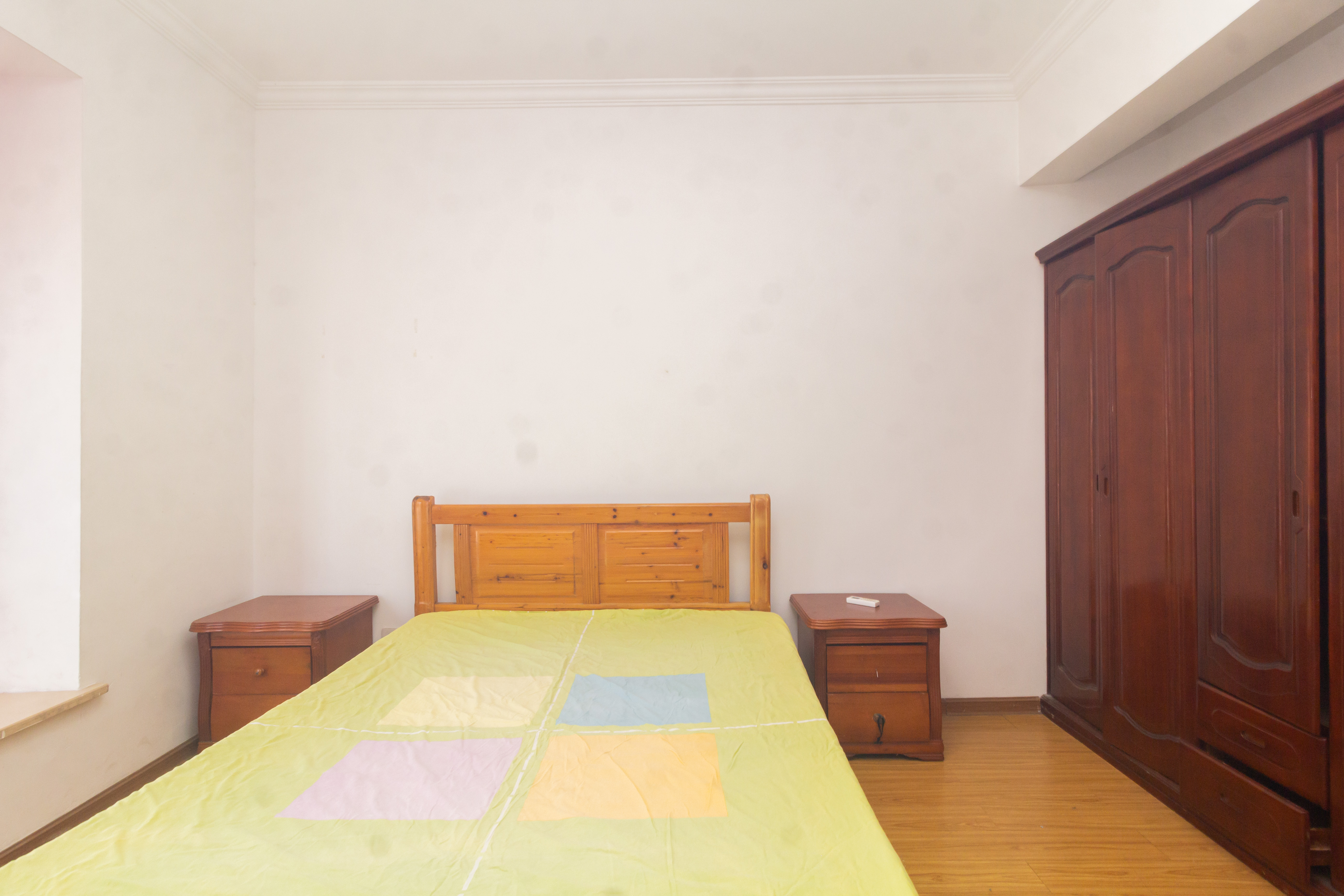 爵士湘 3室2厅2卫 62.8万 爵士湘 3室2厅2卫 62.8万卧室