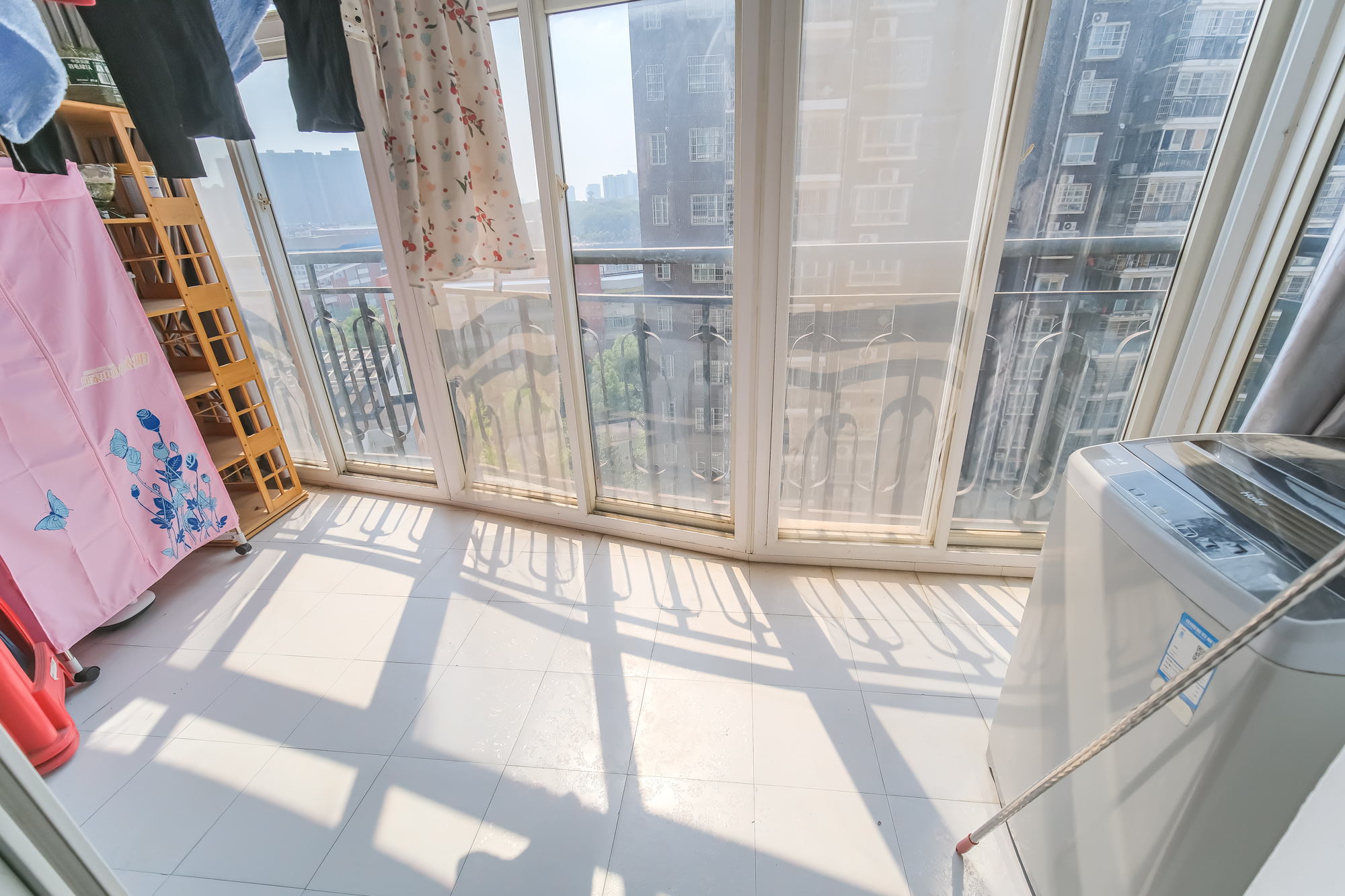 红树湾  2室2厅1卫    53.8万 红树湾  2室2厅1卫    53.8万阳台