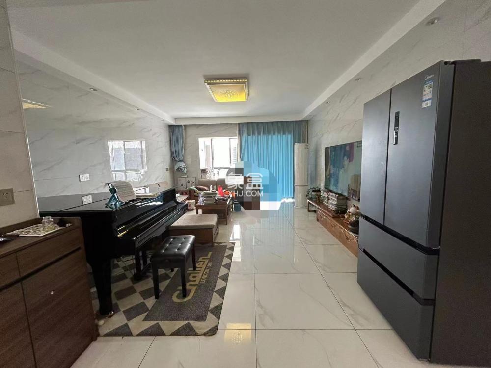 美的城二期  4室2厅2卫    120.0万