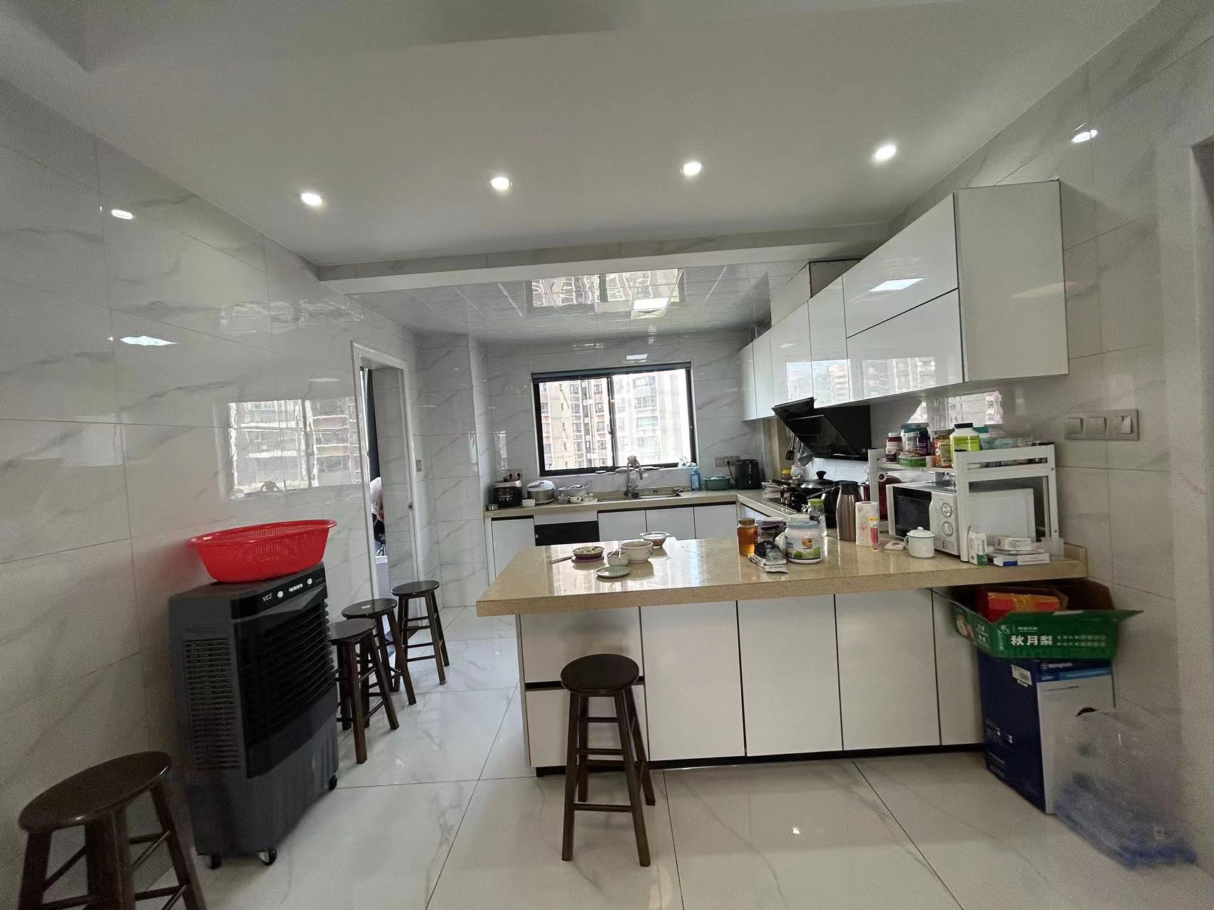 美的城二期 4室2厅2卫 120.0万 美的城二期 4室2厅2卫 120.0万室内图