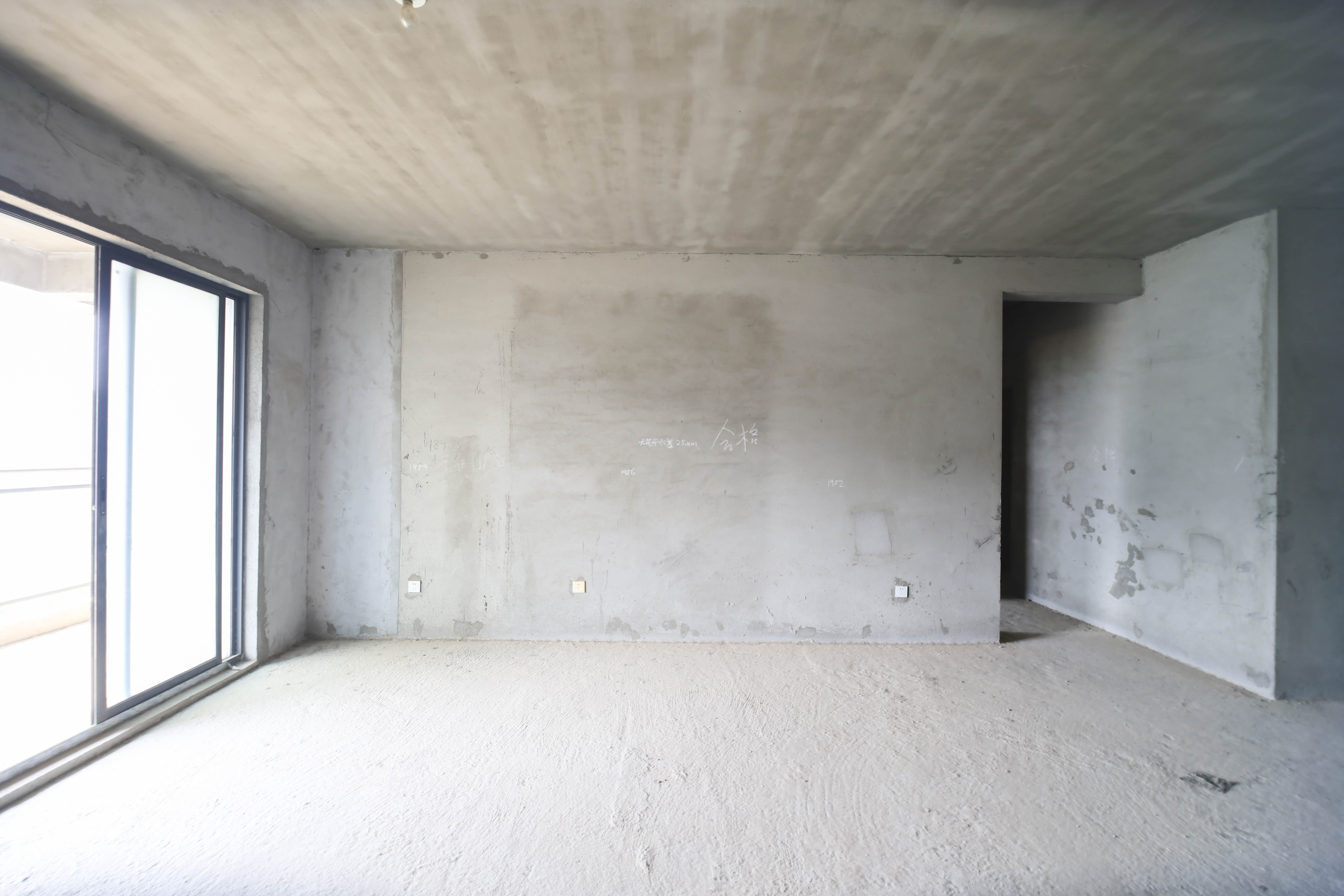 森林城 4室2厅2卫 128.0万 森林城 4室2厅2卫 128.0万客厅