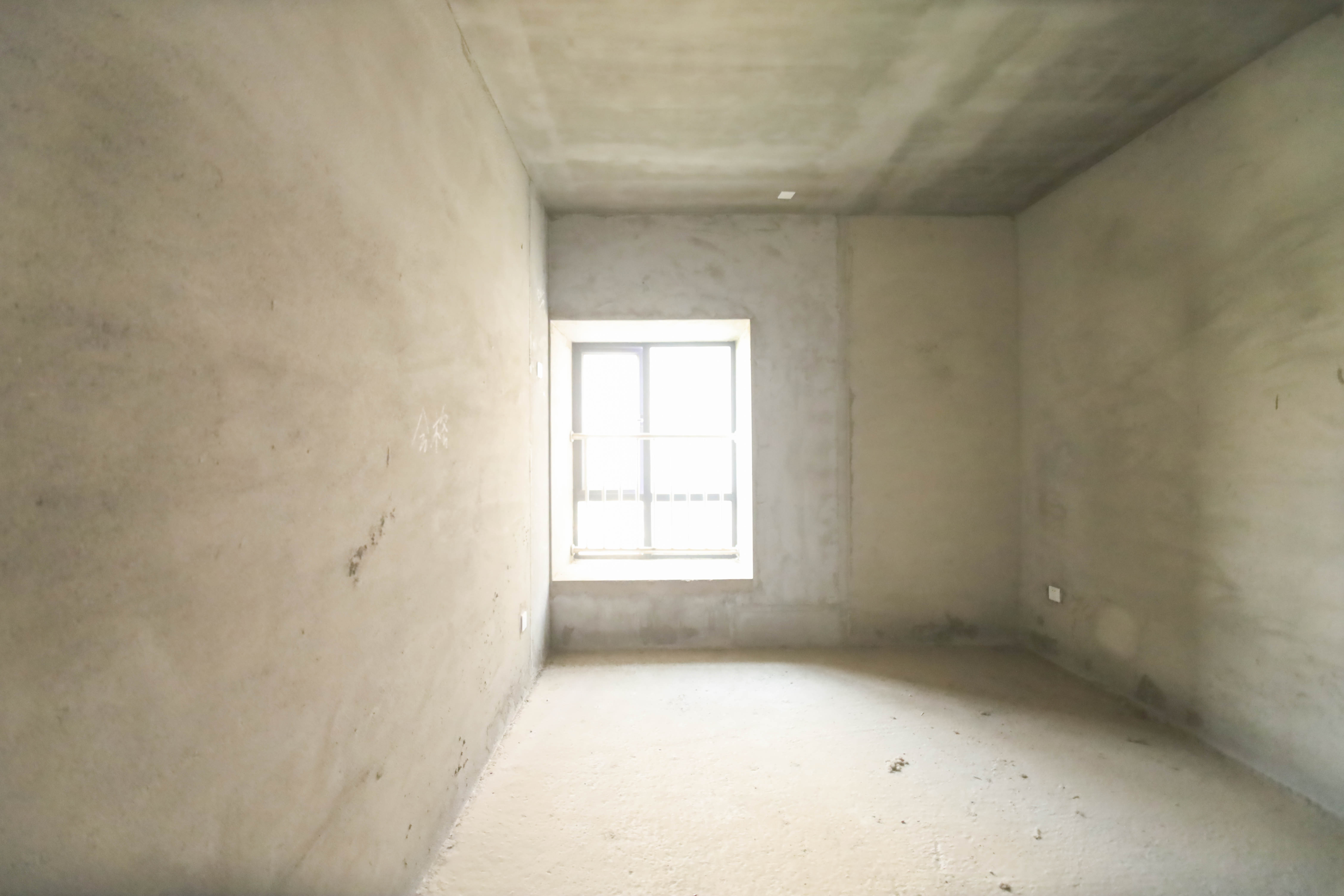 森林城 4室2厅2卫 128.0万 森林城 4室2厅2卫 128.0万卧室