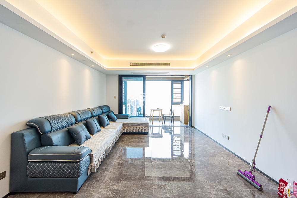 北辰瀚江府  4室2厅2卫    300.0万