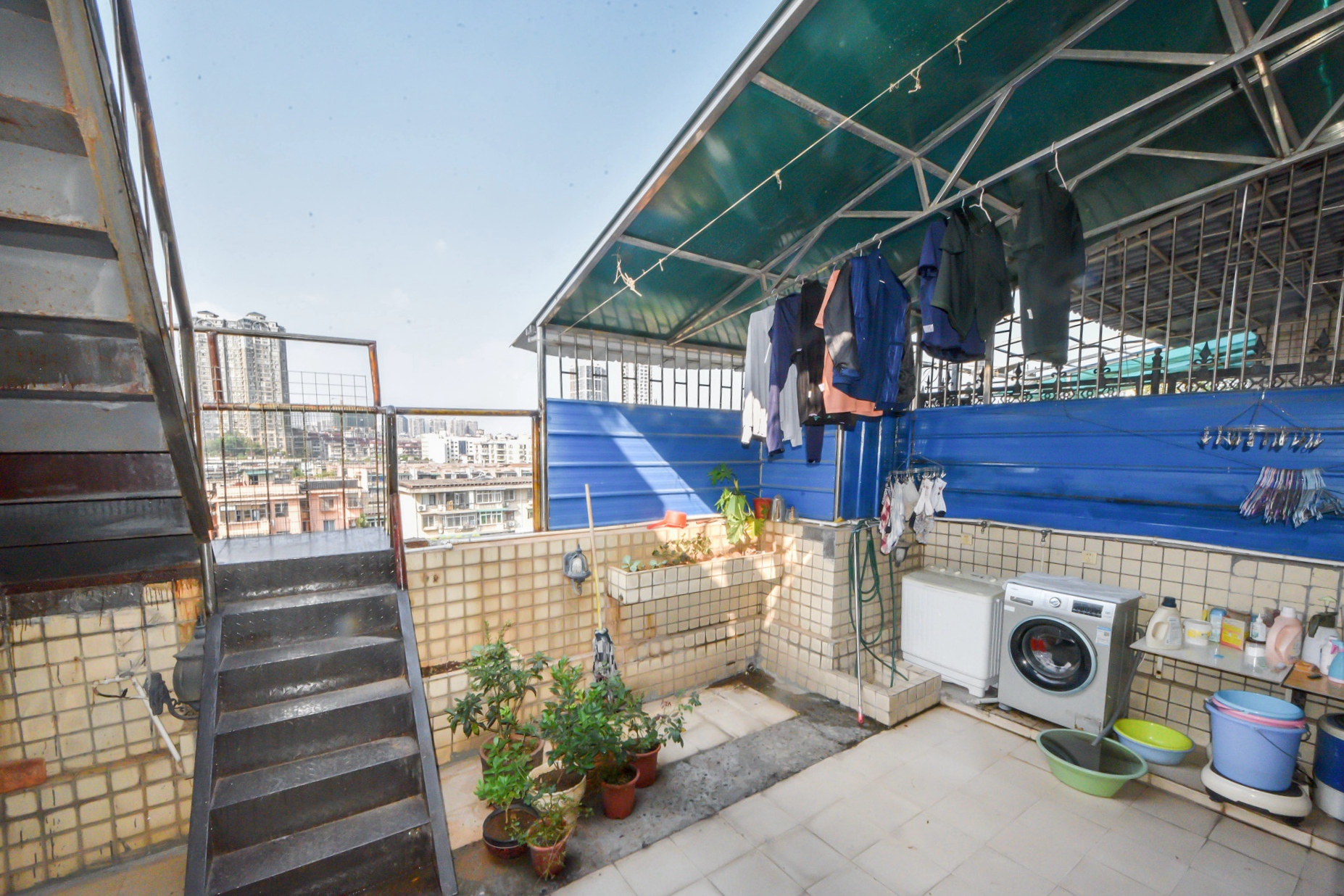 丹桂雅苑  4室2厅2卫    92.0万 丹桂雅苑  4室2厅2卫    92.0万其他