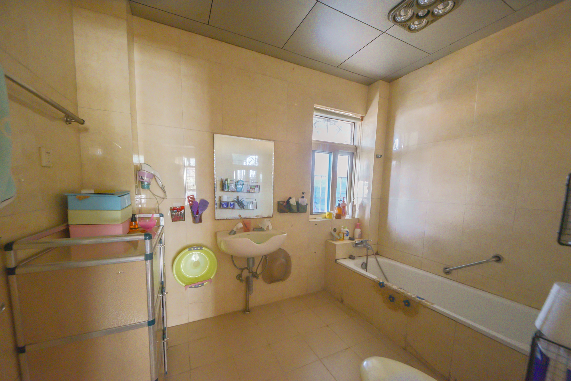 丹桂雅苑  4室2厅2卫    92.0万 丹桂雅苑  4室2厅2卫    92.0万其他