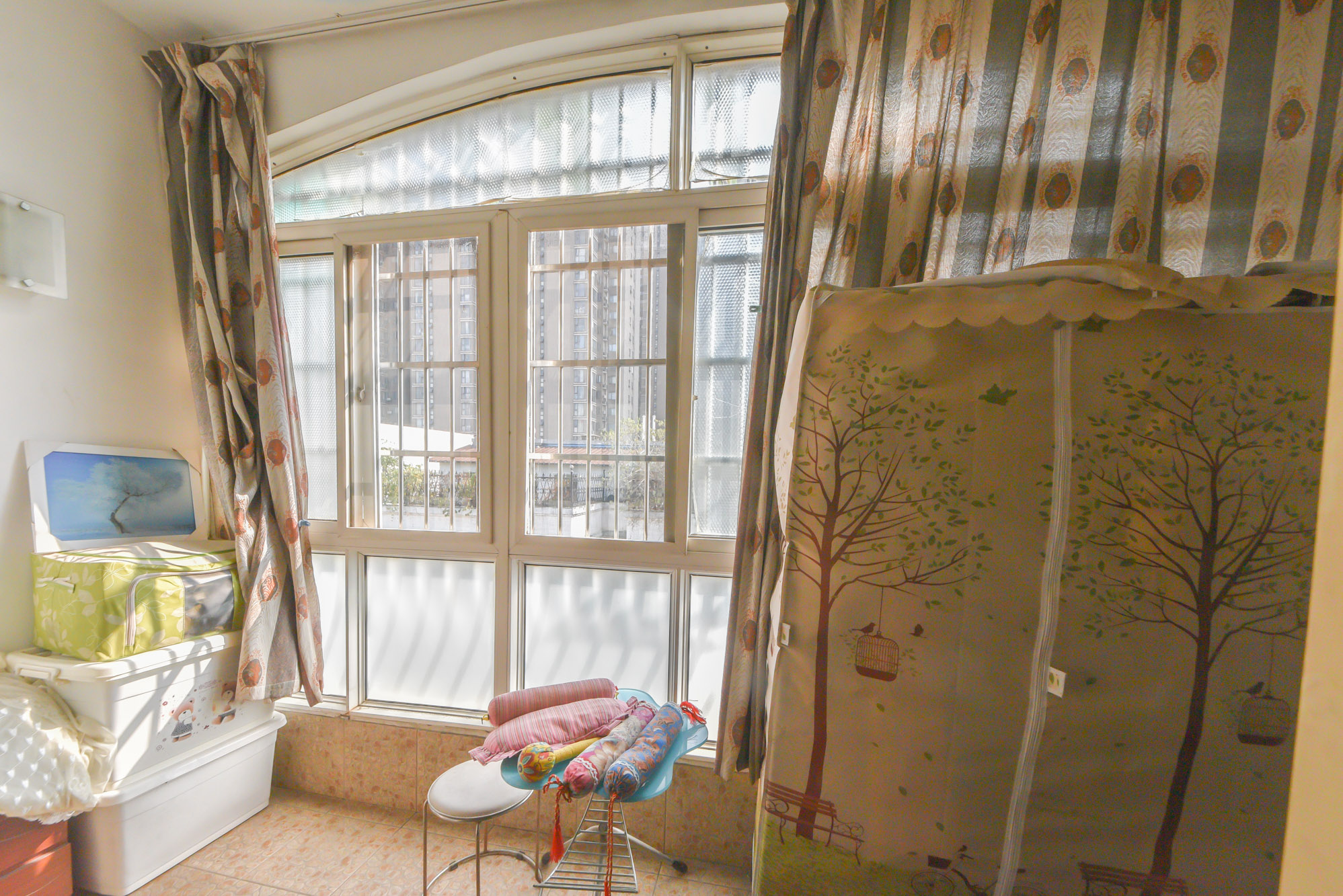 丹桂雅苑  4室2厅2卫    92.0万 丹桂雅苑  4室2厅2卫    92.0万阳台