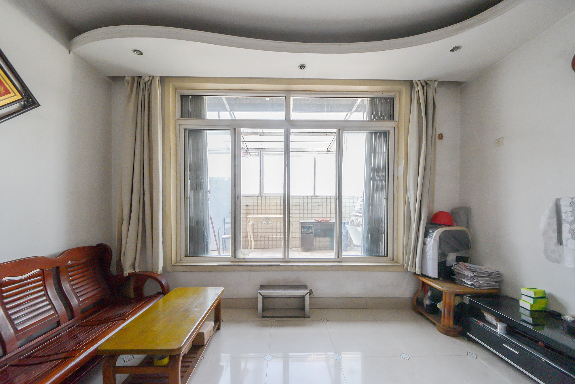 丹桂雅苑  4室2厅2卫    92.0万 丹桂雅苑  4室2厅2卫    92.0万阳台