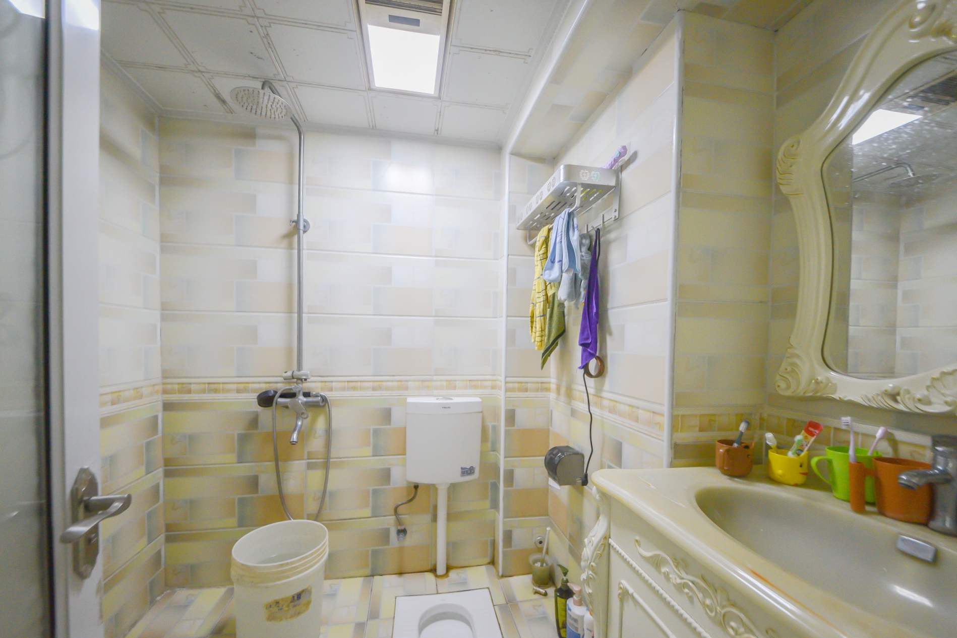 尊邸华庭  3室2厅2卫    75.0万 尊邸华庭  3室2厅2卫    75.0万其他