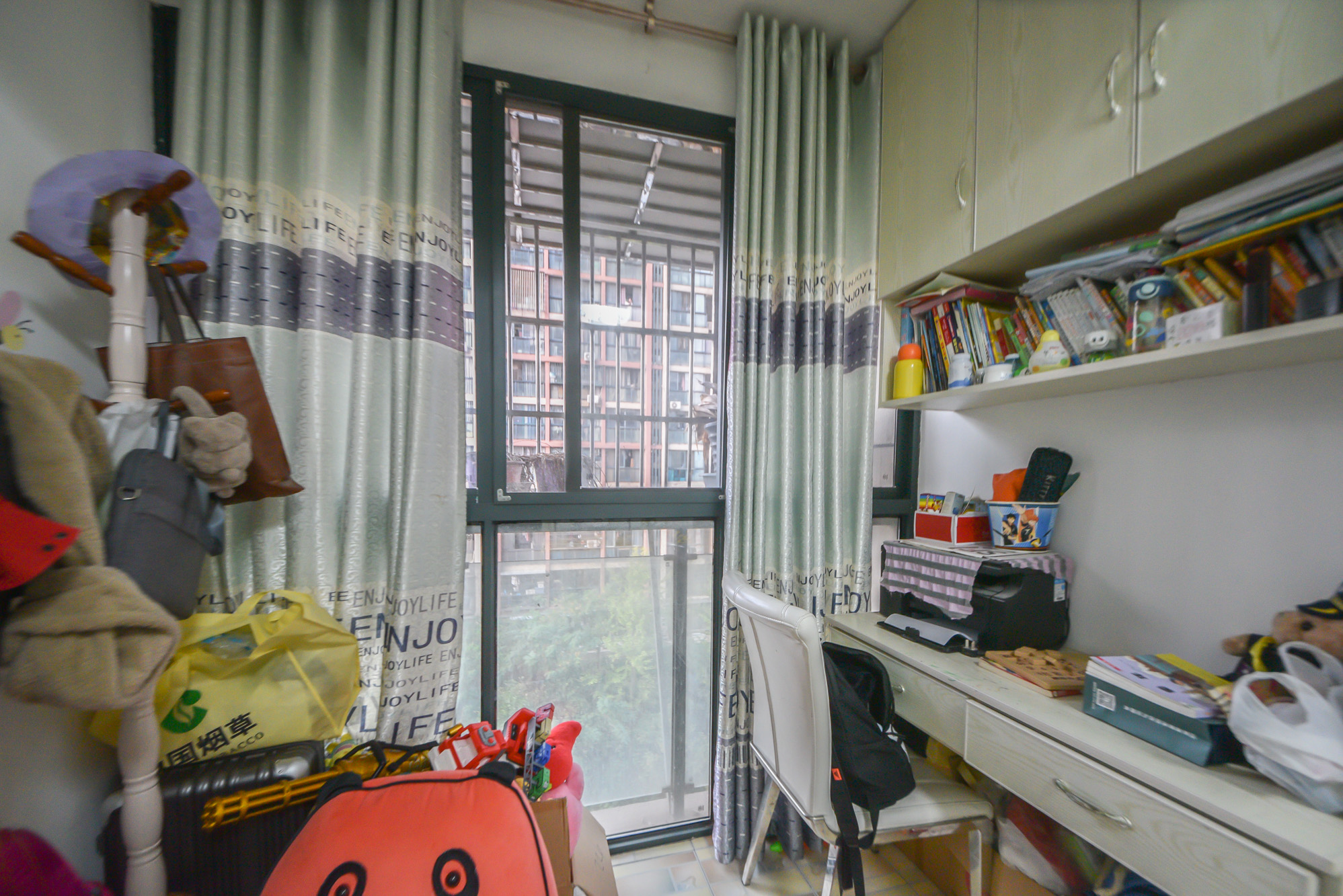 尊邸华庭  3室2厅2卫    75.0万 尊邸华庭  3室2厅2卫    75.0万阳台