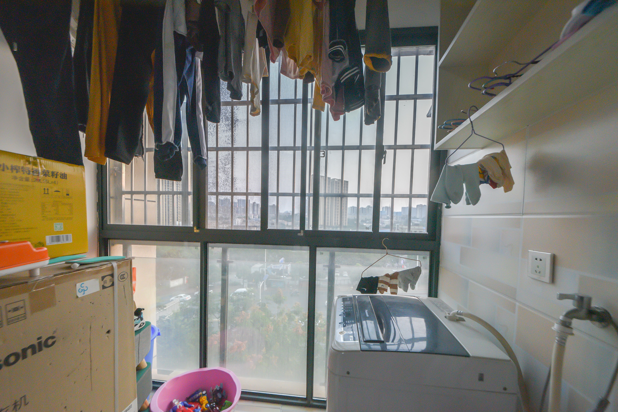 尊邸华庭  3室2厅2卫    75.0万 尊邸华庭  3室2厅2卫    75.0万阳台